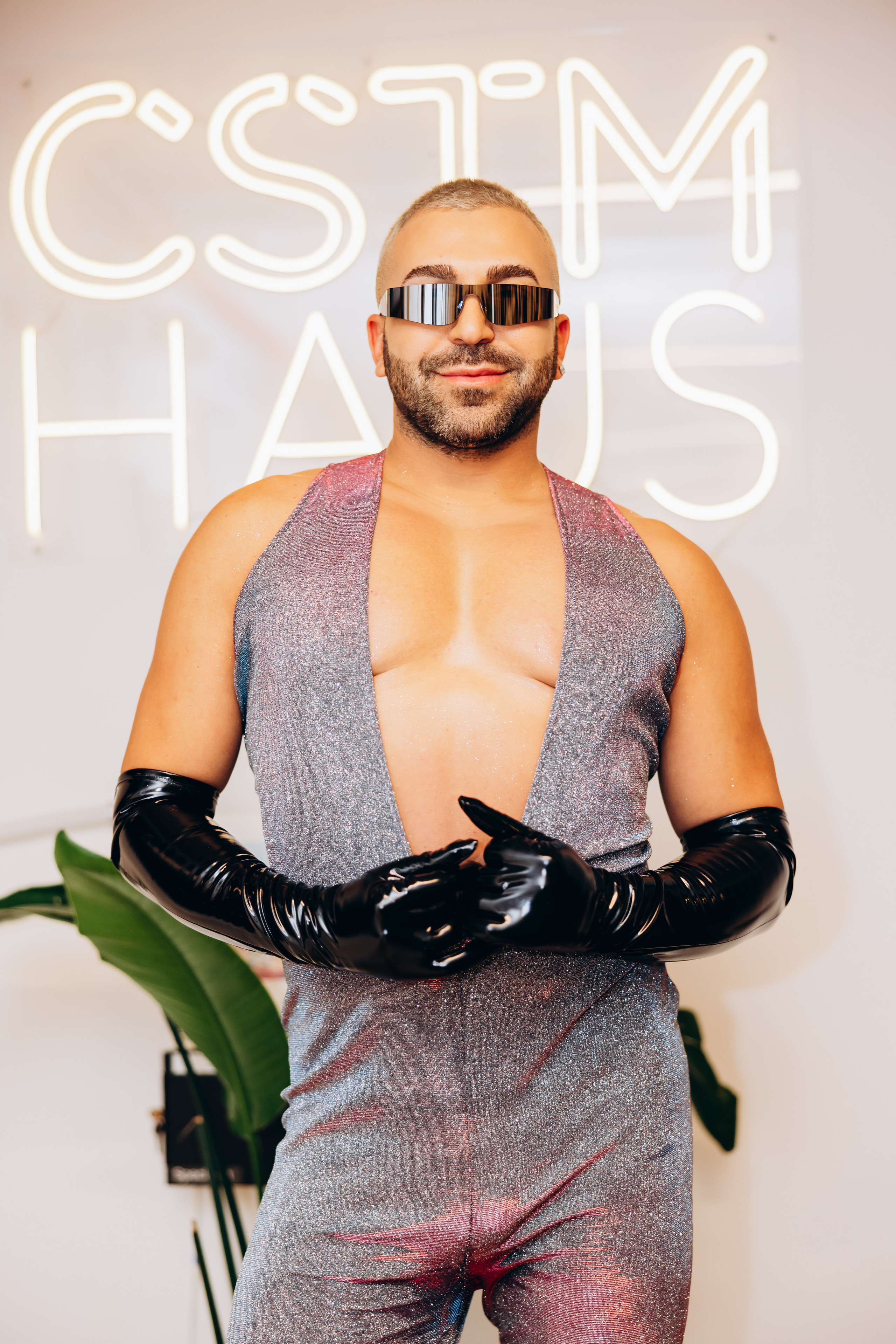 PHILL. Pittsburgh wedding and family photographer