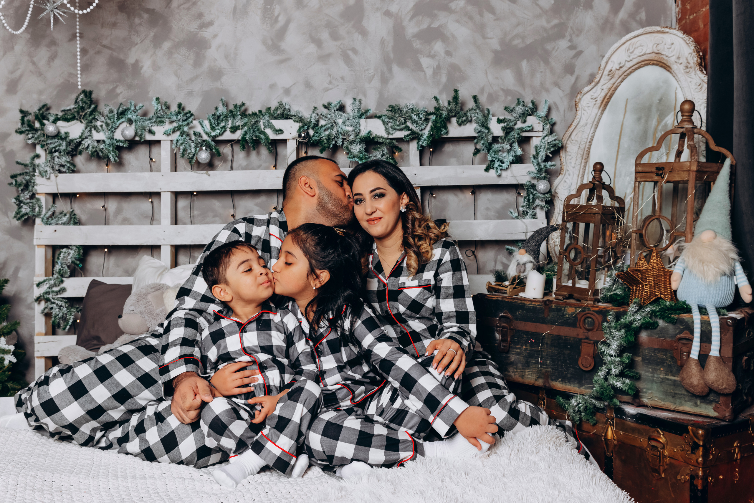 ZUHRO FAMILY. Pittsburgh wedding and family photographer