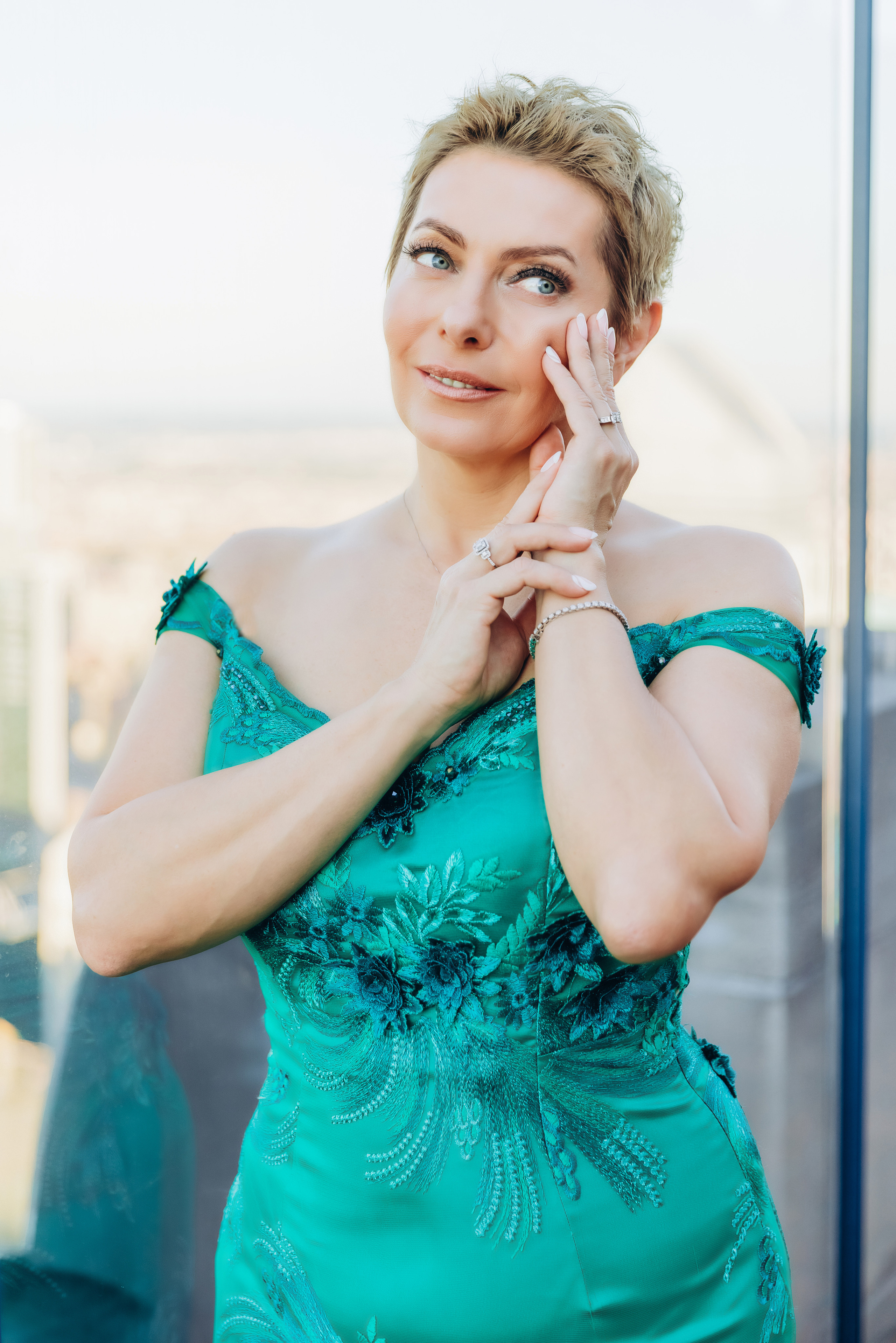 HELEN. Pittsburgh wedding and family photographer