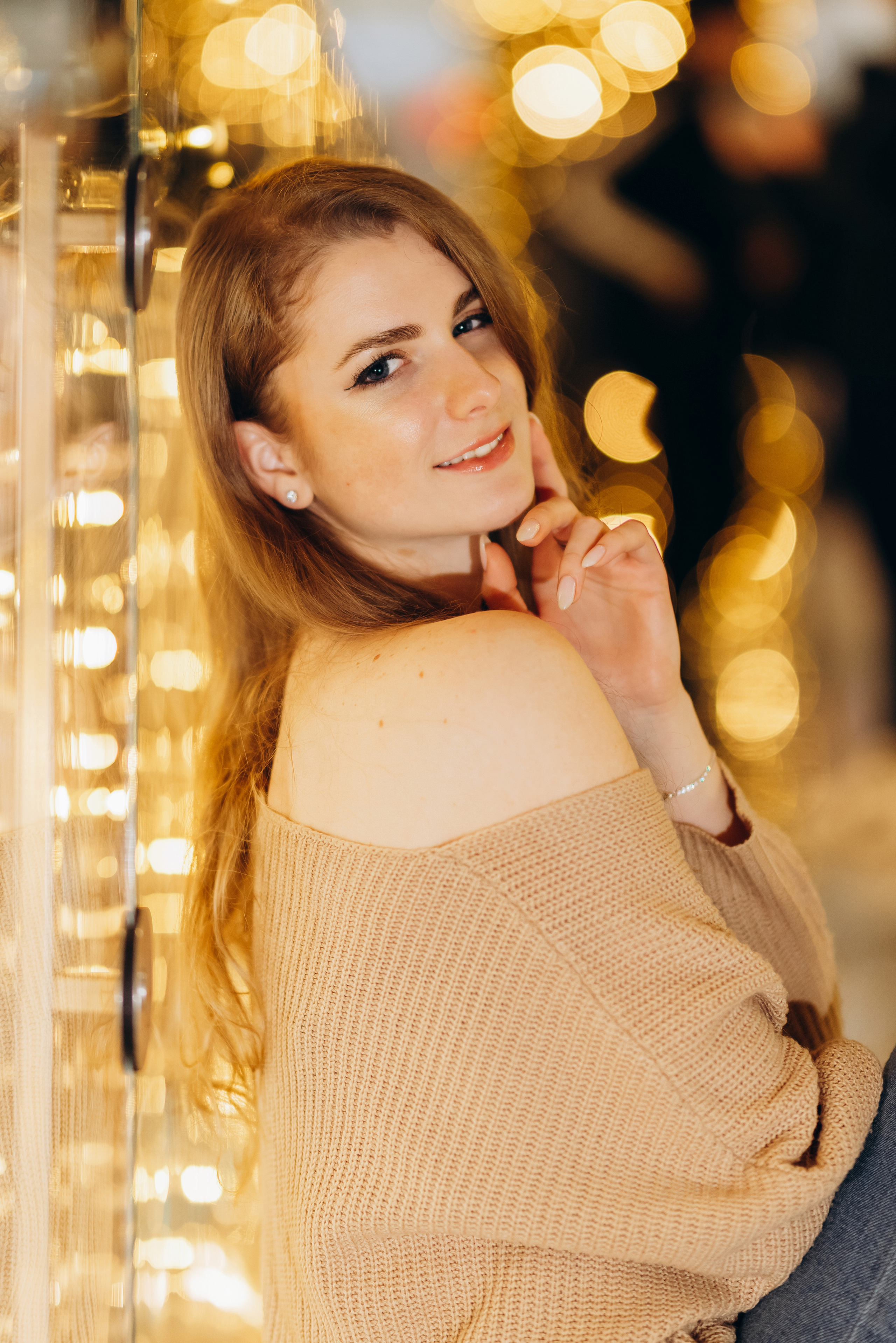 MORIKA. Pittsburgh wedding and family photographer