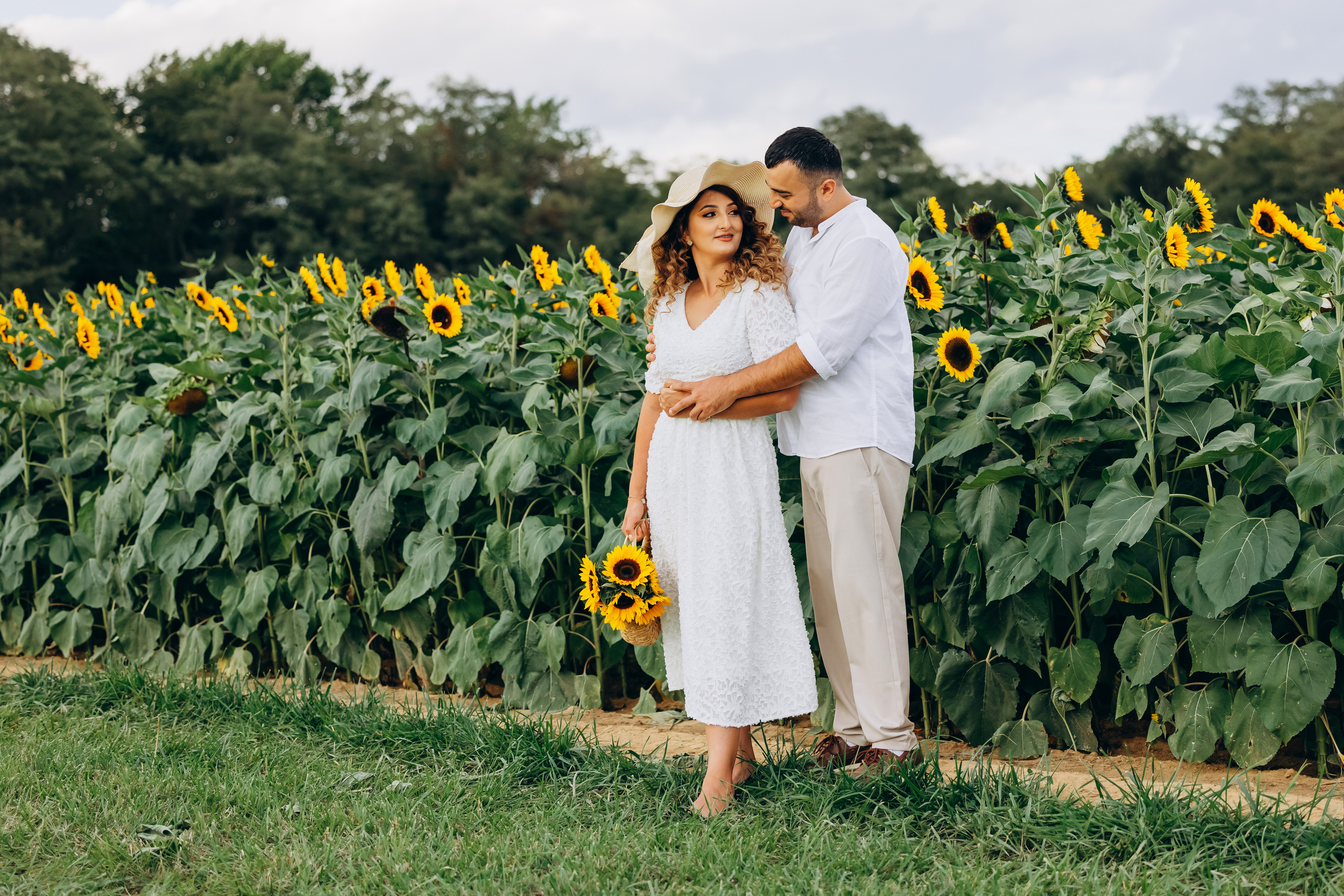 SHER & FATIMA FAMILY. Pittsburgh wedding and family photographer