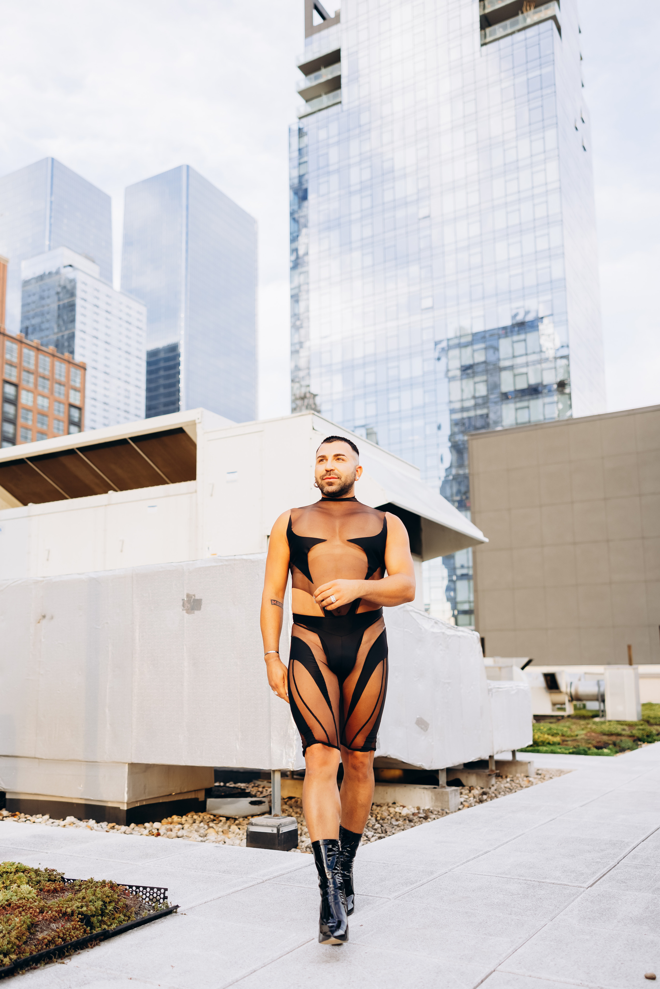 PHILL. Pittsburgh wedding and family photographer