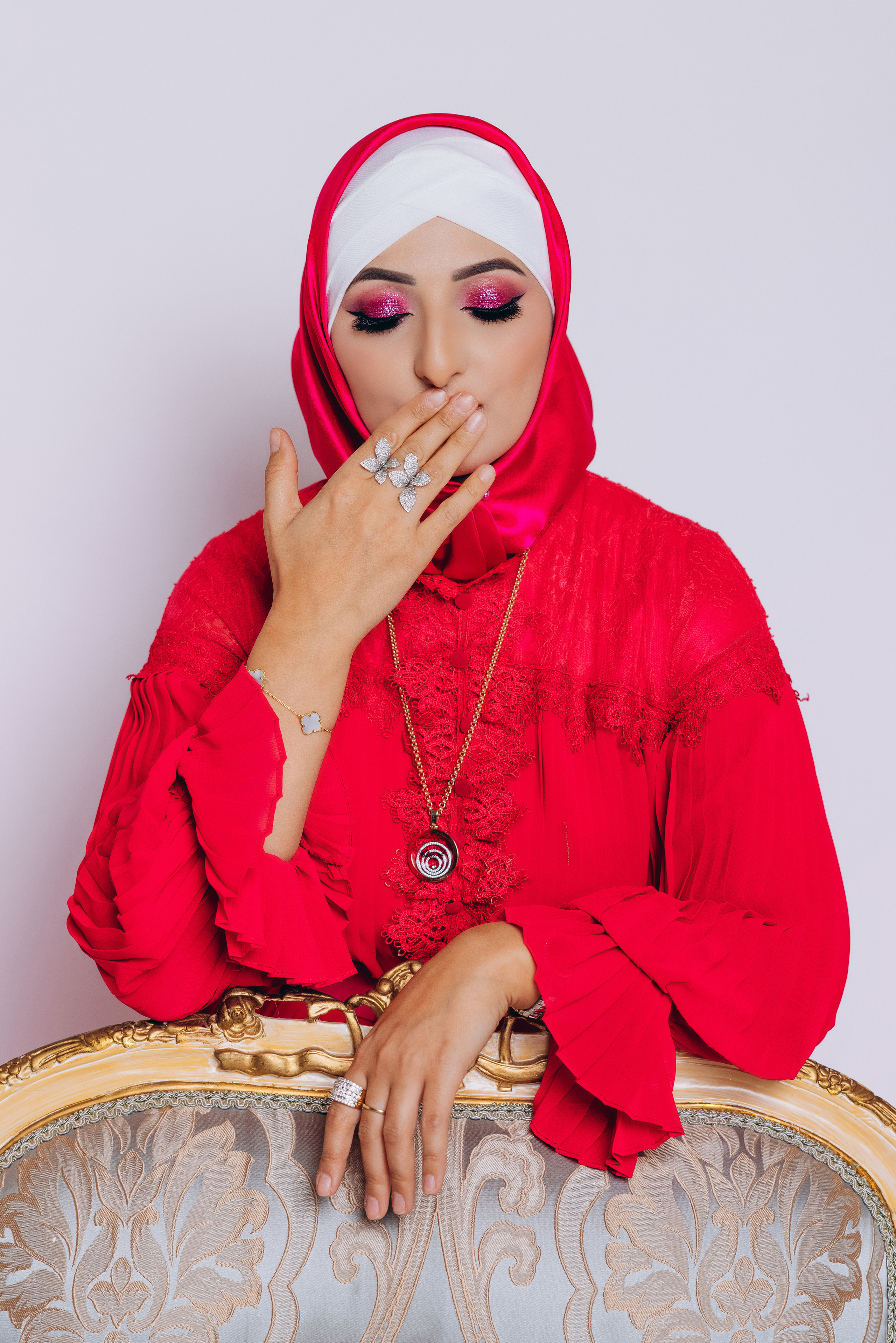 FATIMA. Pittsburgh wedding and family photographer