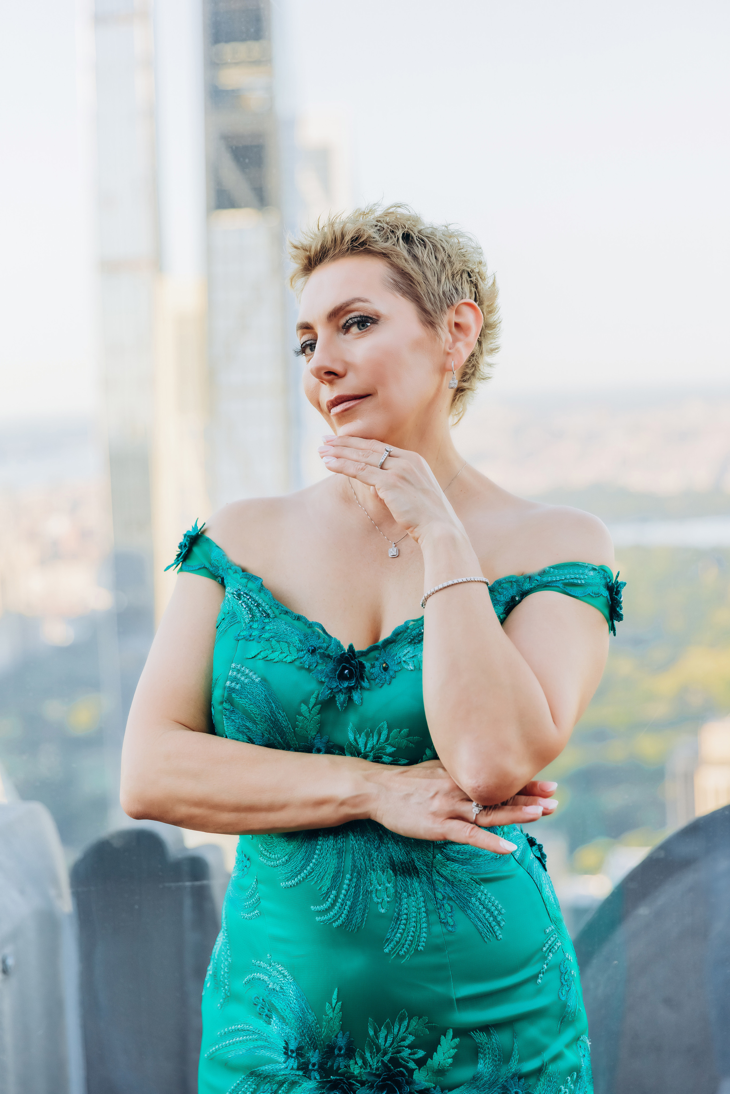 HELEN. Pittsburgh wedding and family photographer