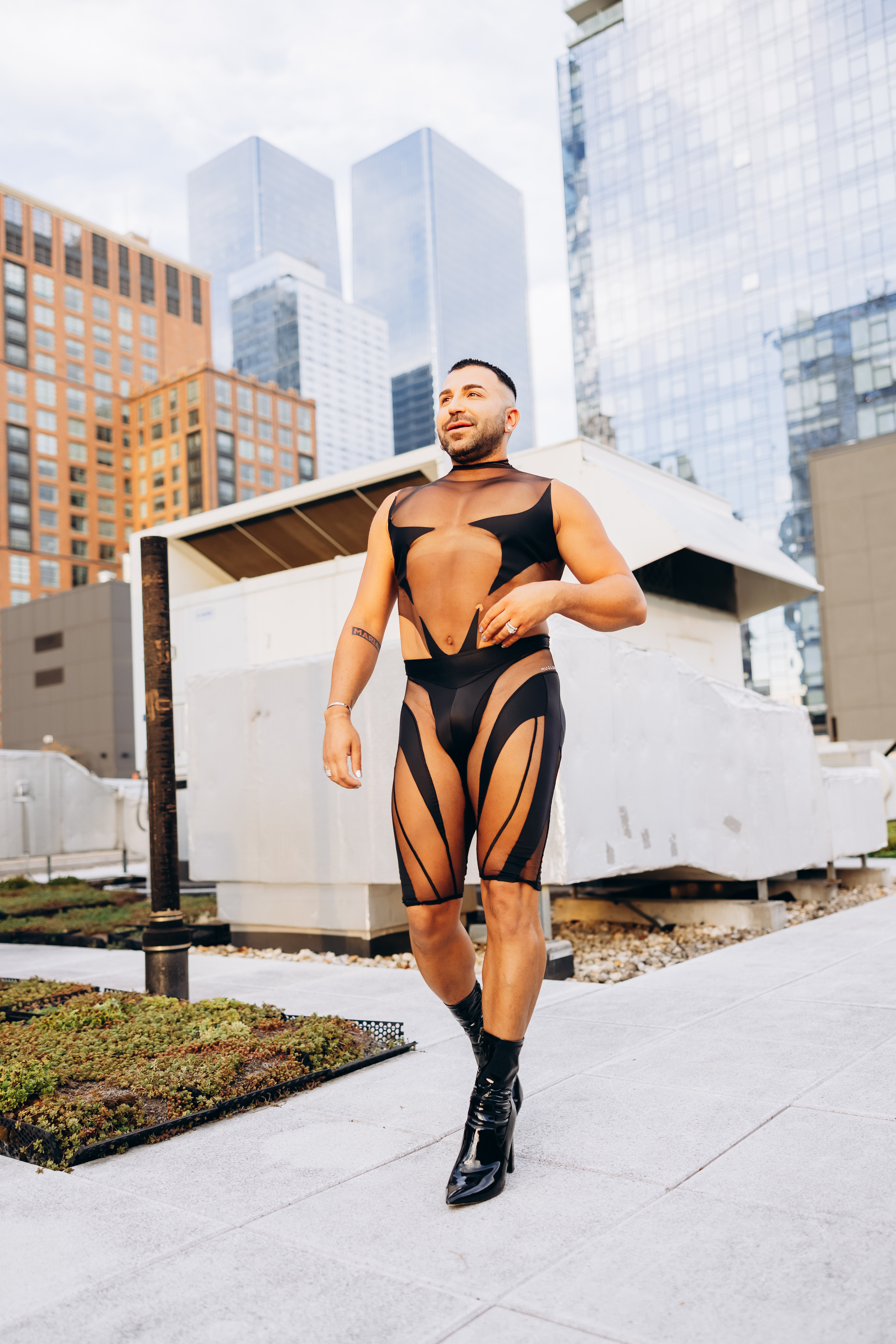 PHILL. Pittsburgh wedding and family photographer