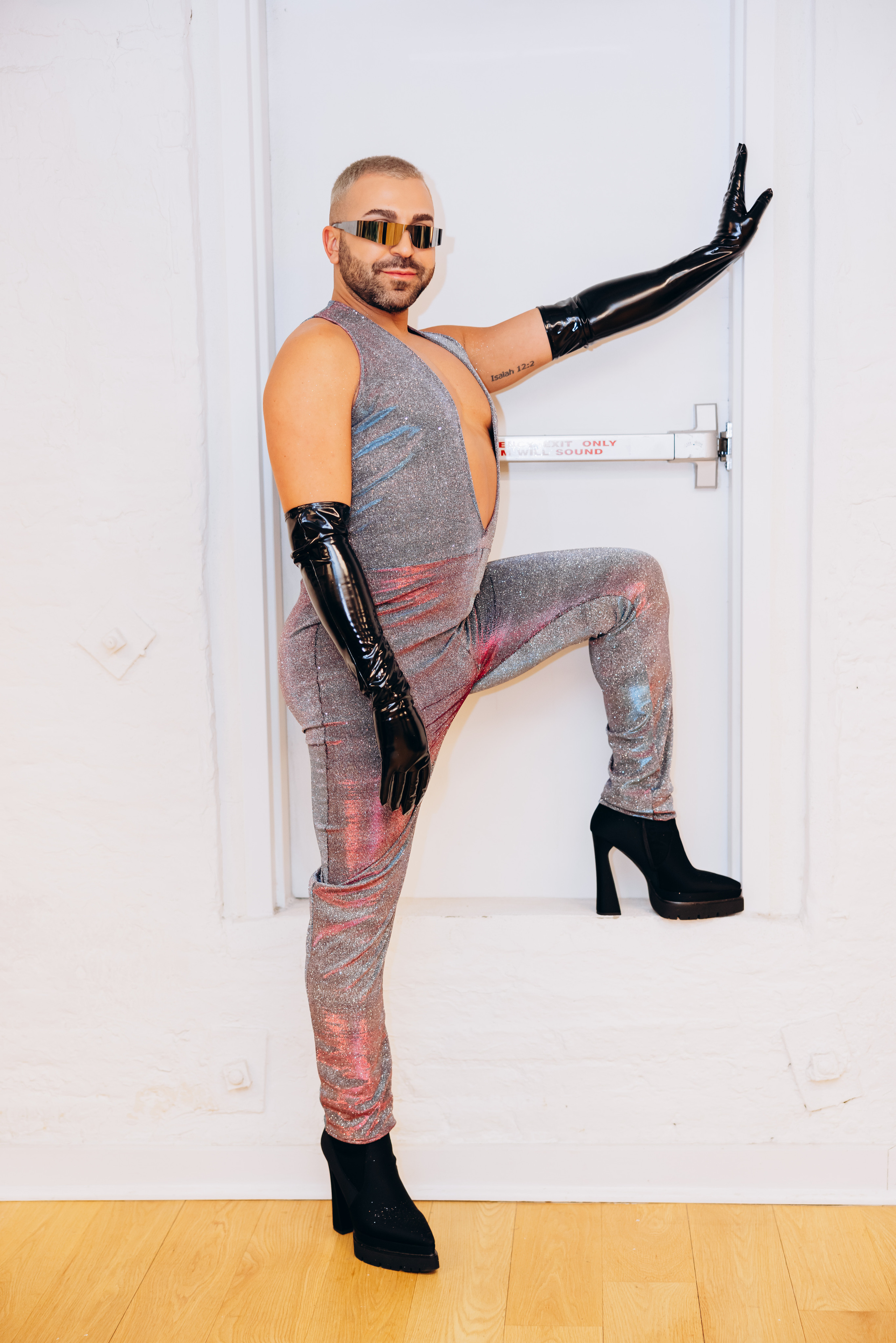 PHILL. Pittsburgh wedding and family photographer