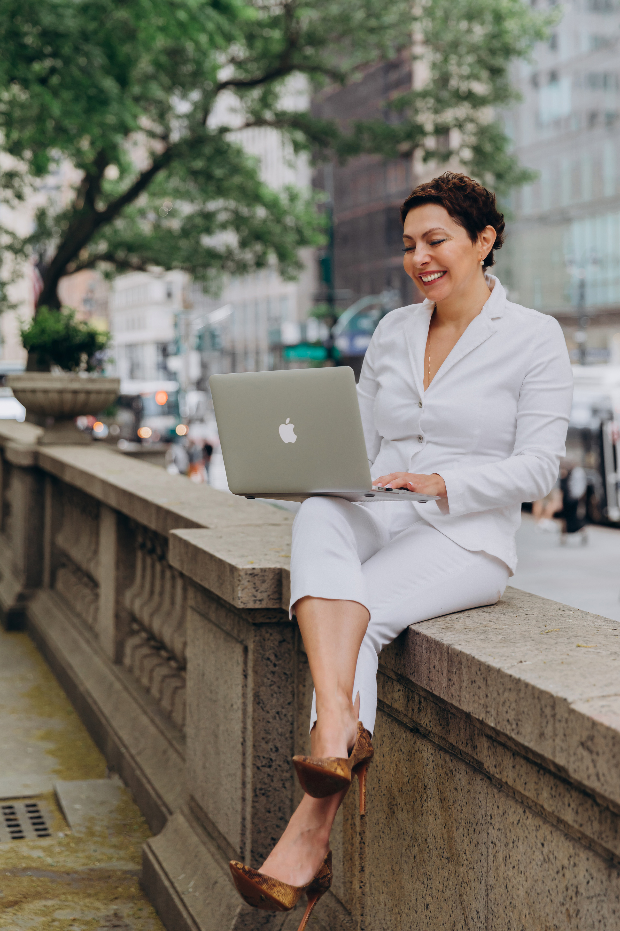 HELEN BUSINESS PHOTOGRAPHY. Pittsburgh wedding and family photographer