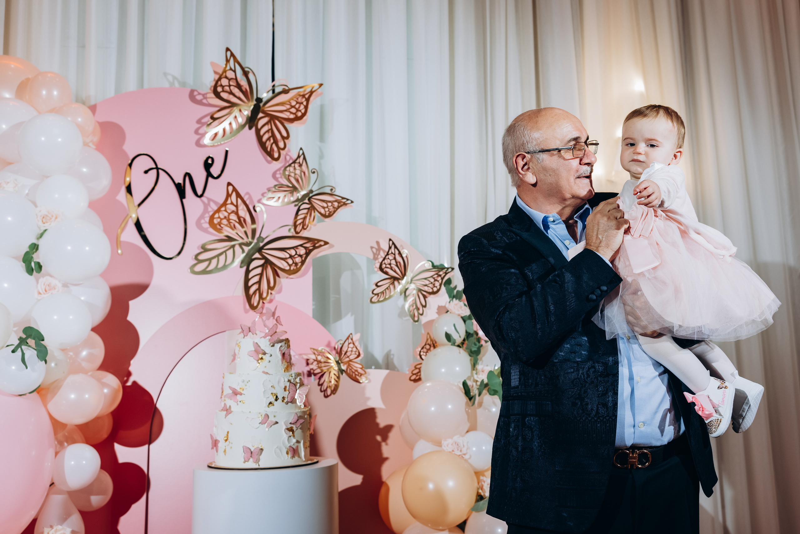 TAMARA 1. Pittsburgh wedding and family photographer