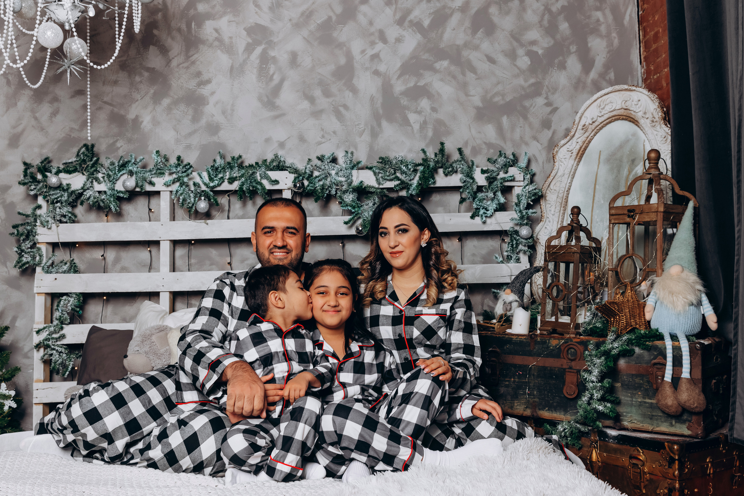 ZUHRO FAMILY. Pittsburgh wedding and family photographer