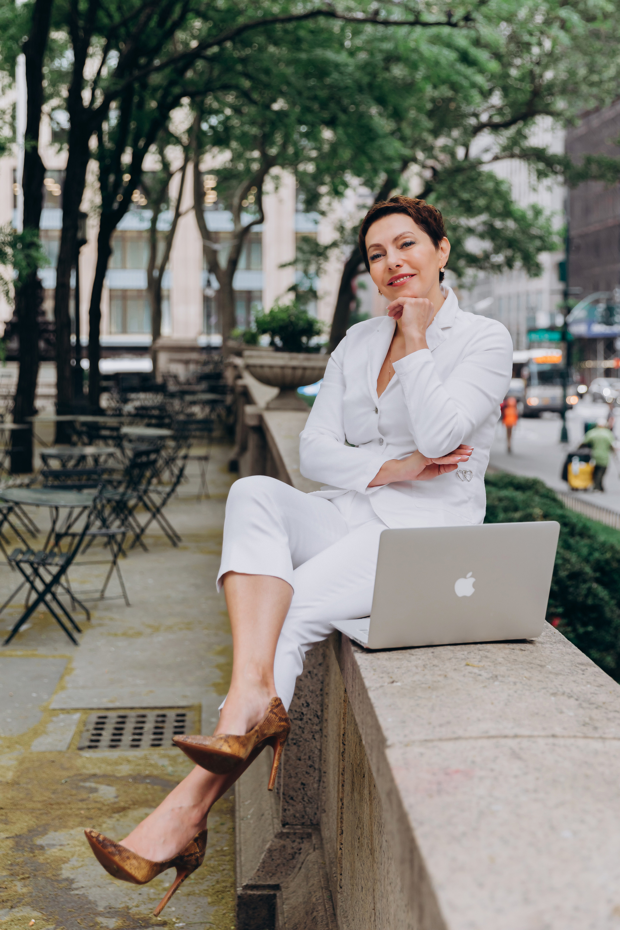 HELEN BUSINESS PHOTOGRAPHY. Pittsburgh wedding and family photographer