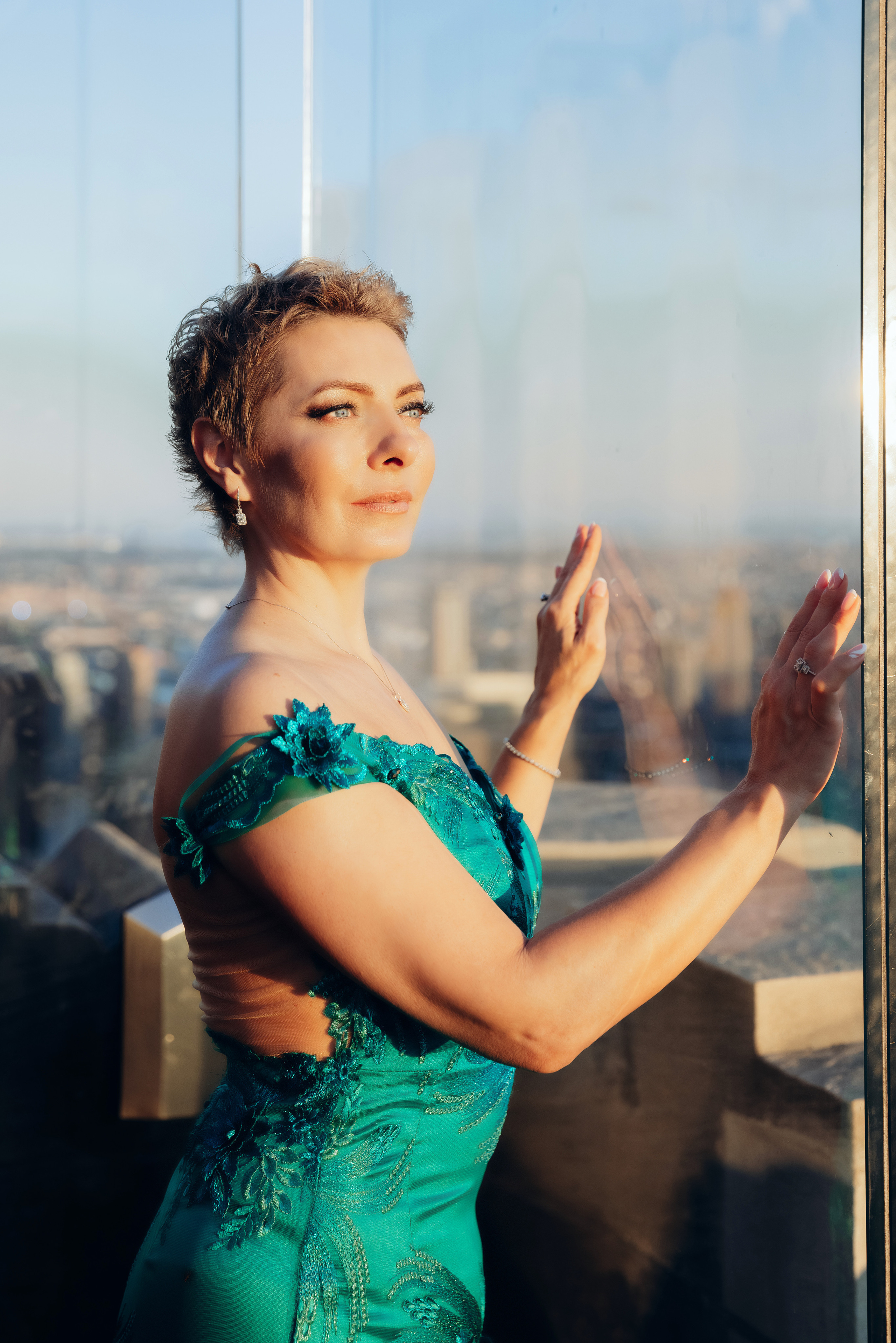 HELEN. Pittsburgh wedding and family photographer