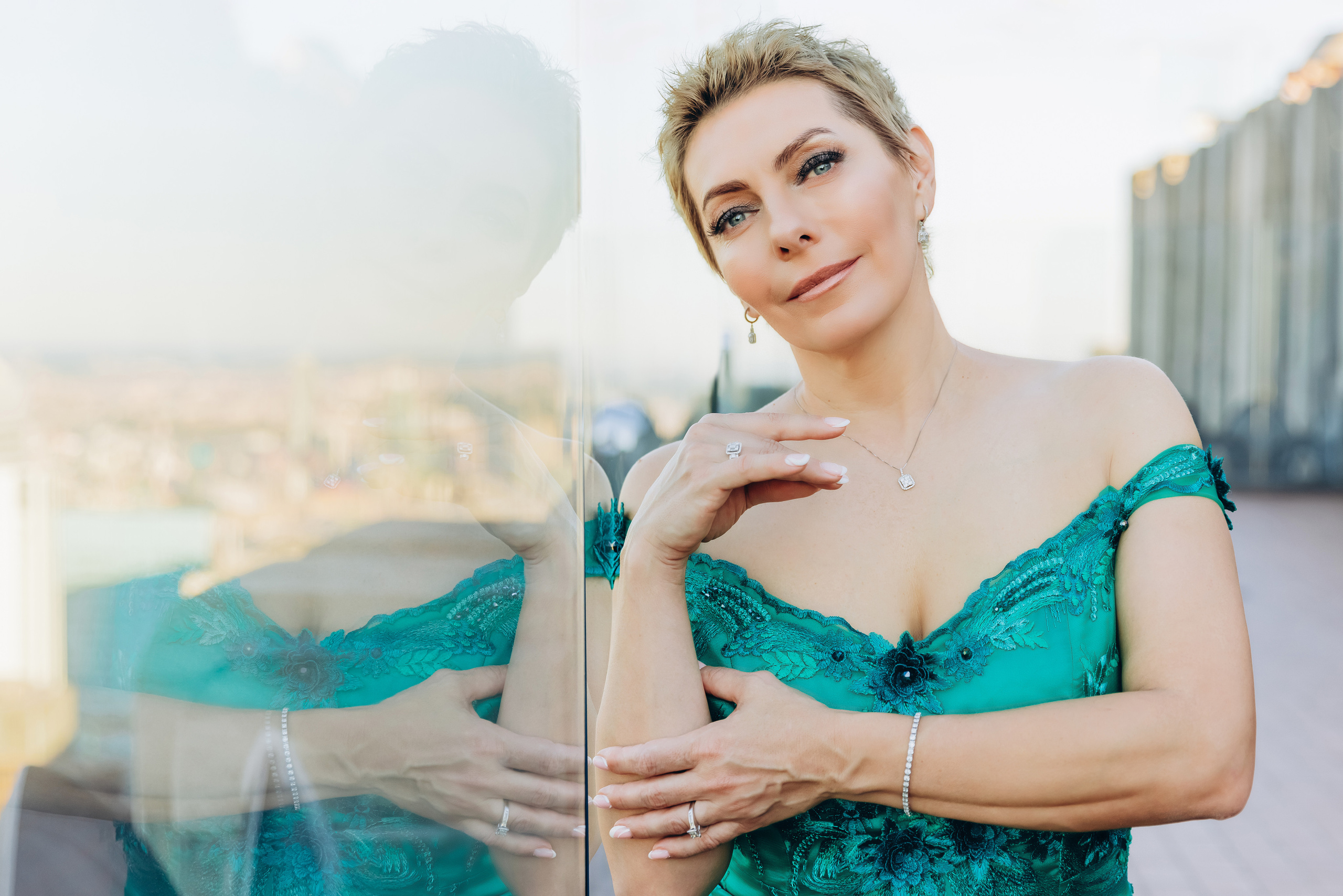 HELEN. Pittsburgh wedding and family photographer