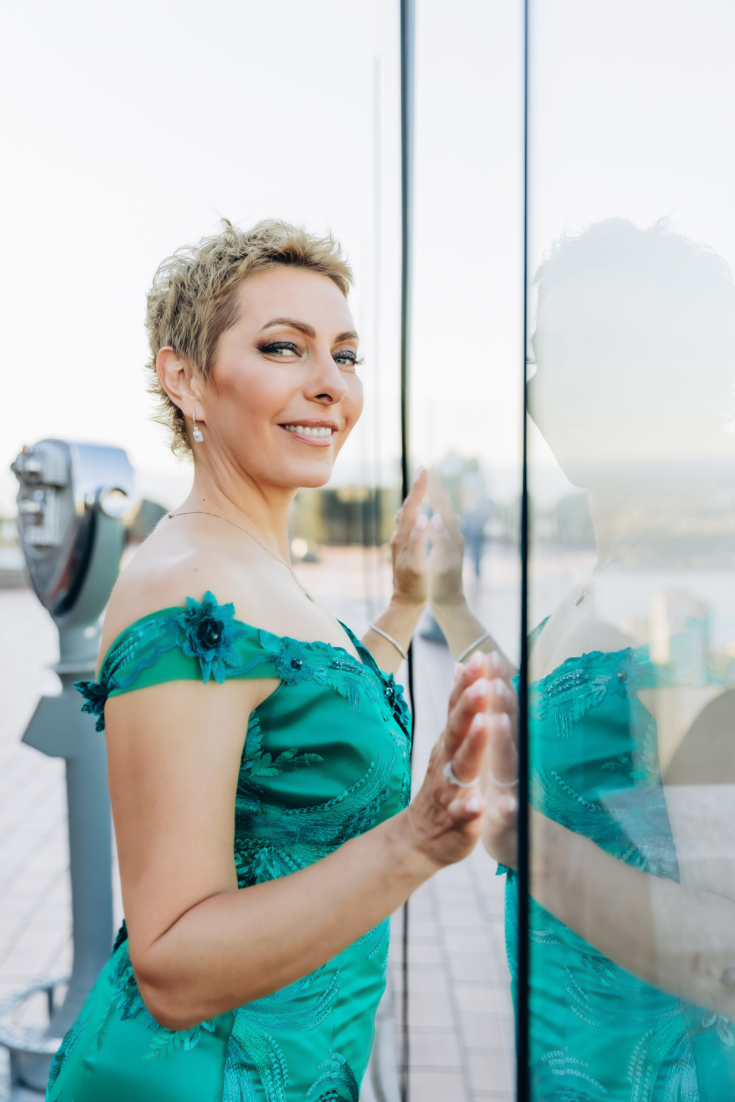 HELEN. Pittsburgh wedding and family photographer