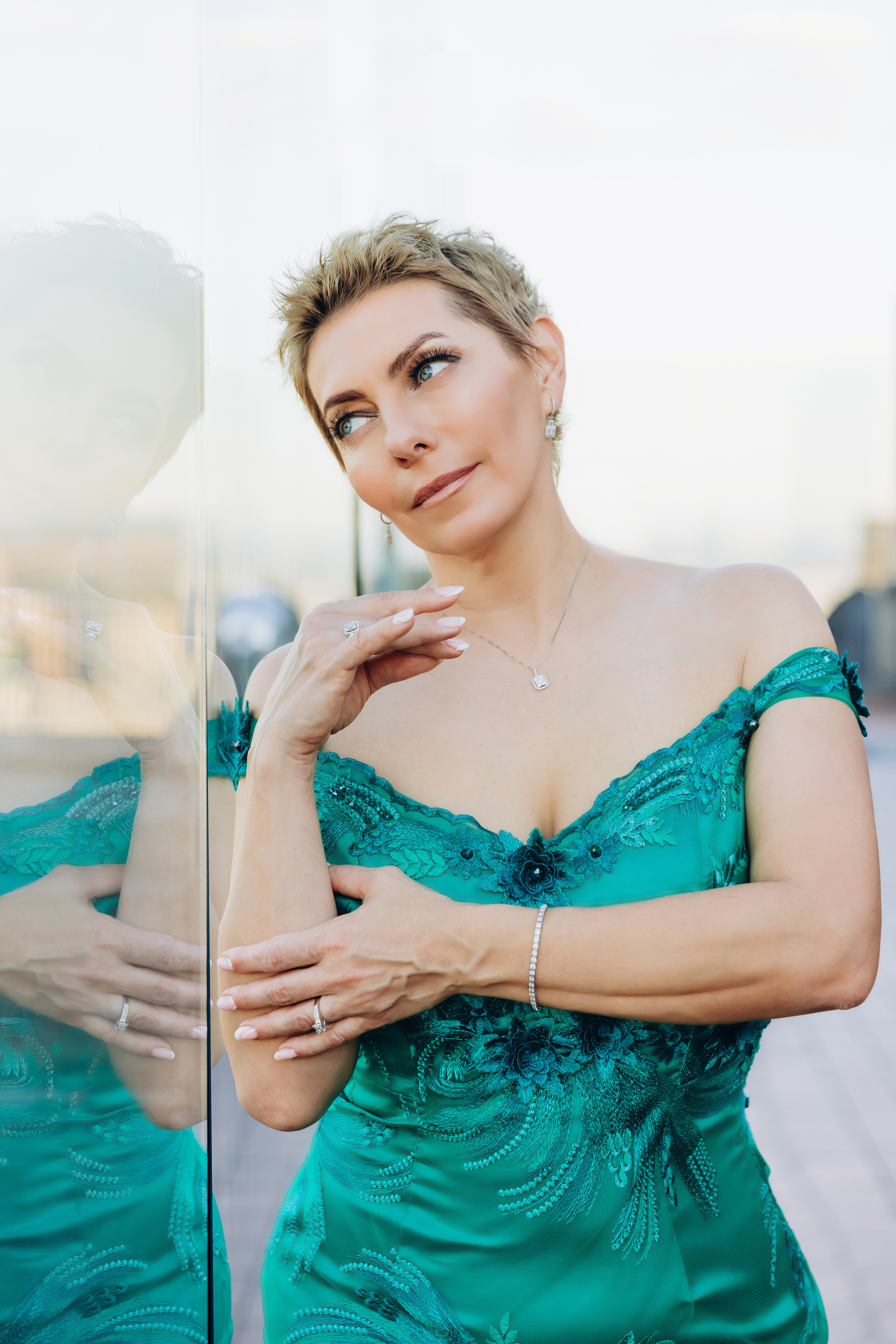 HELEN. Pittsburgh wedding and family photographer