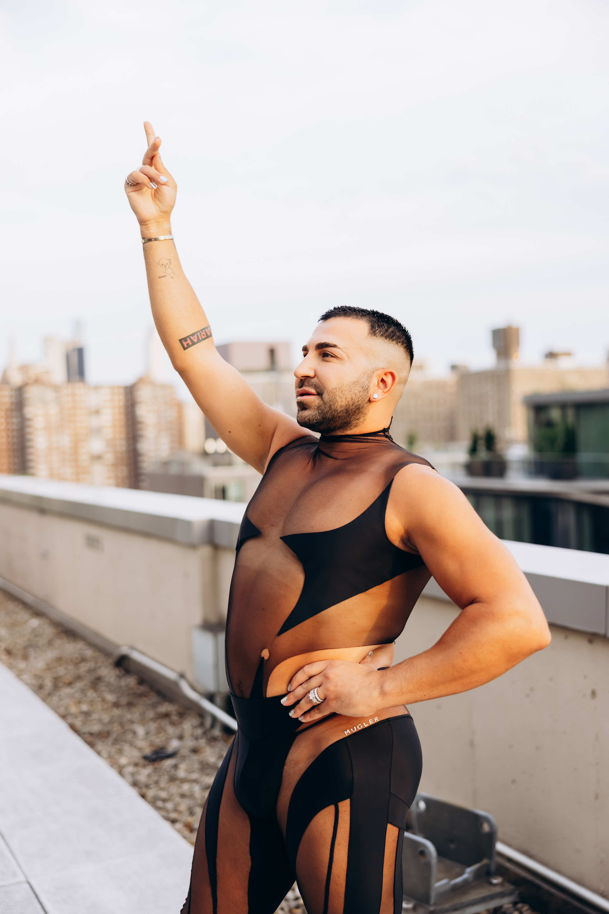 PHILL. Pittsburgh wedding and family photographer