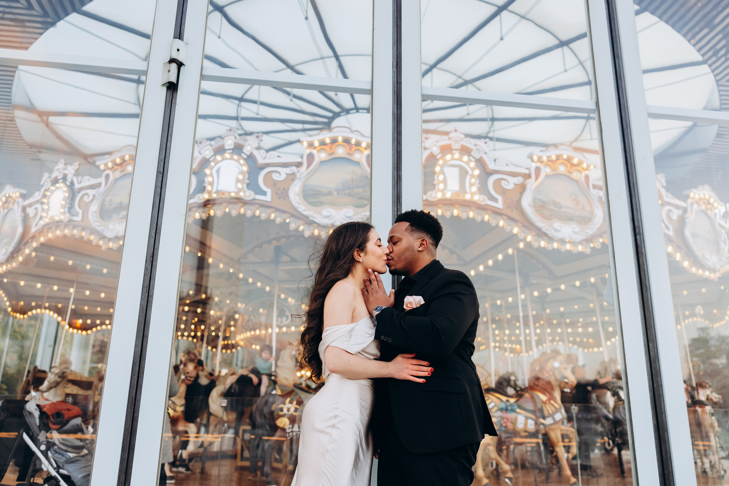 LAURA & JOHN. Pittsburgh wedding and family photographer