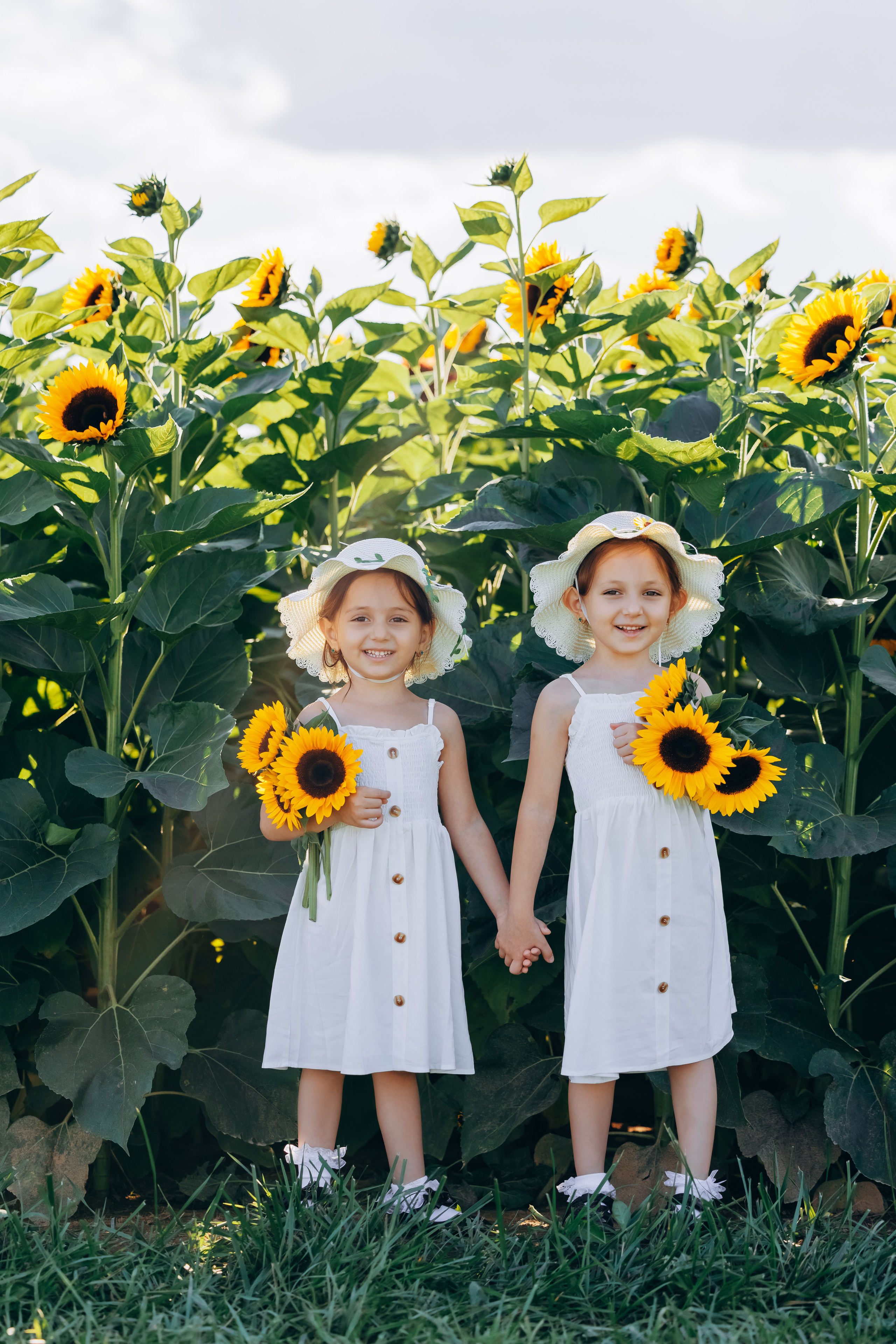 SHER & FATIMA FAMILY. Pittsburgh wedding and family photographer
