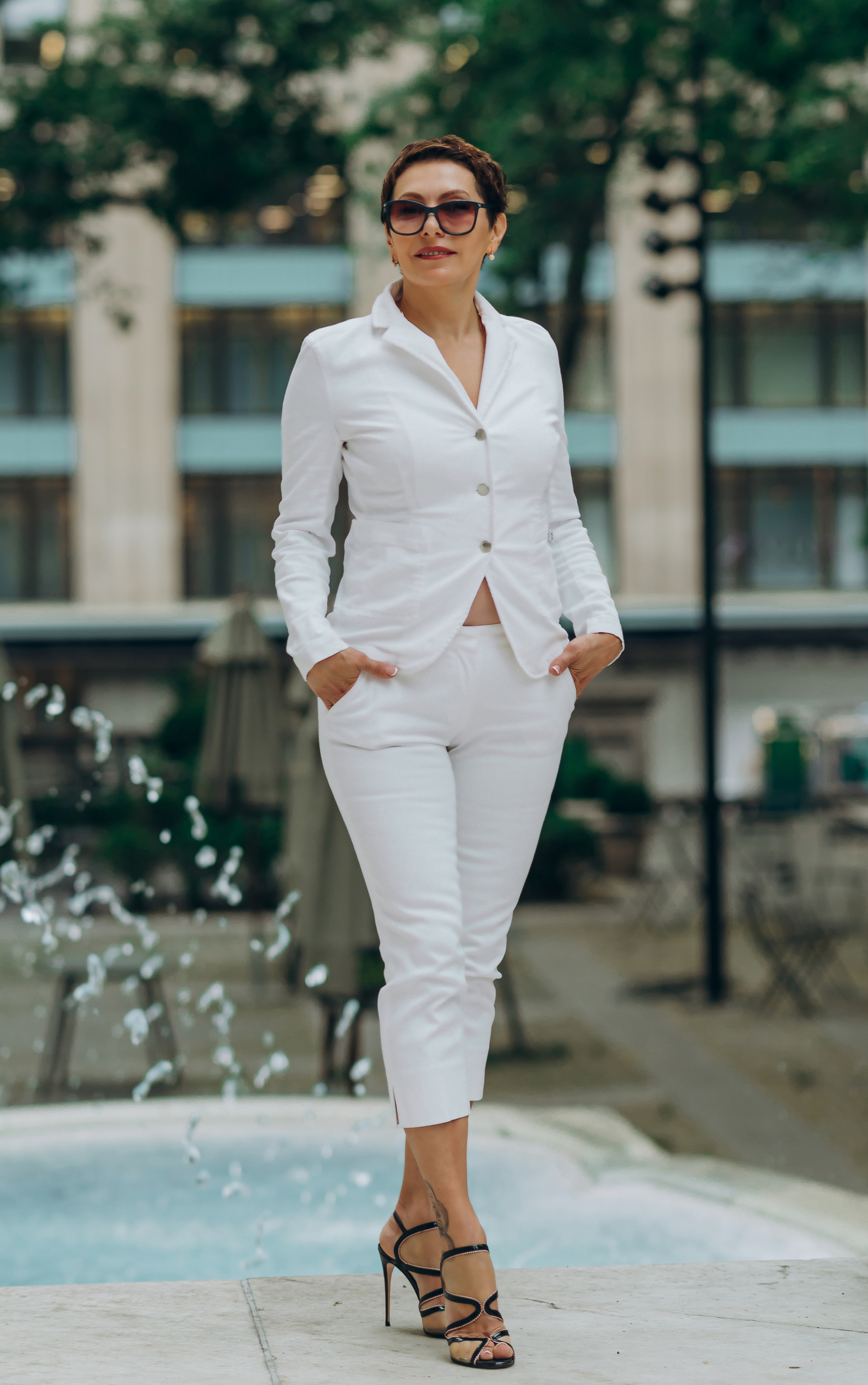 HELEN BUSINESS PHOTOGRAPHY. Pittsburgh wedding and family photographer