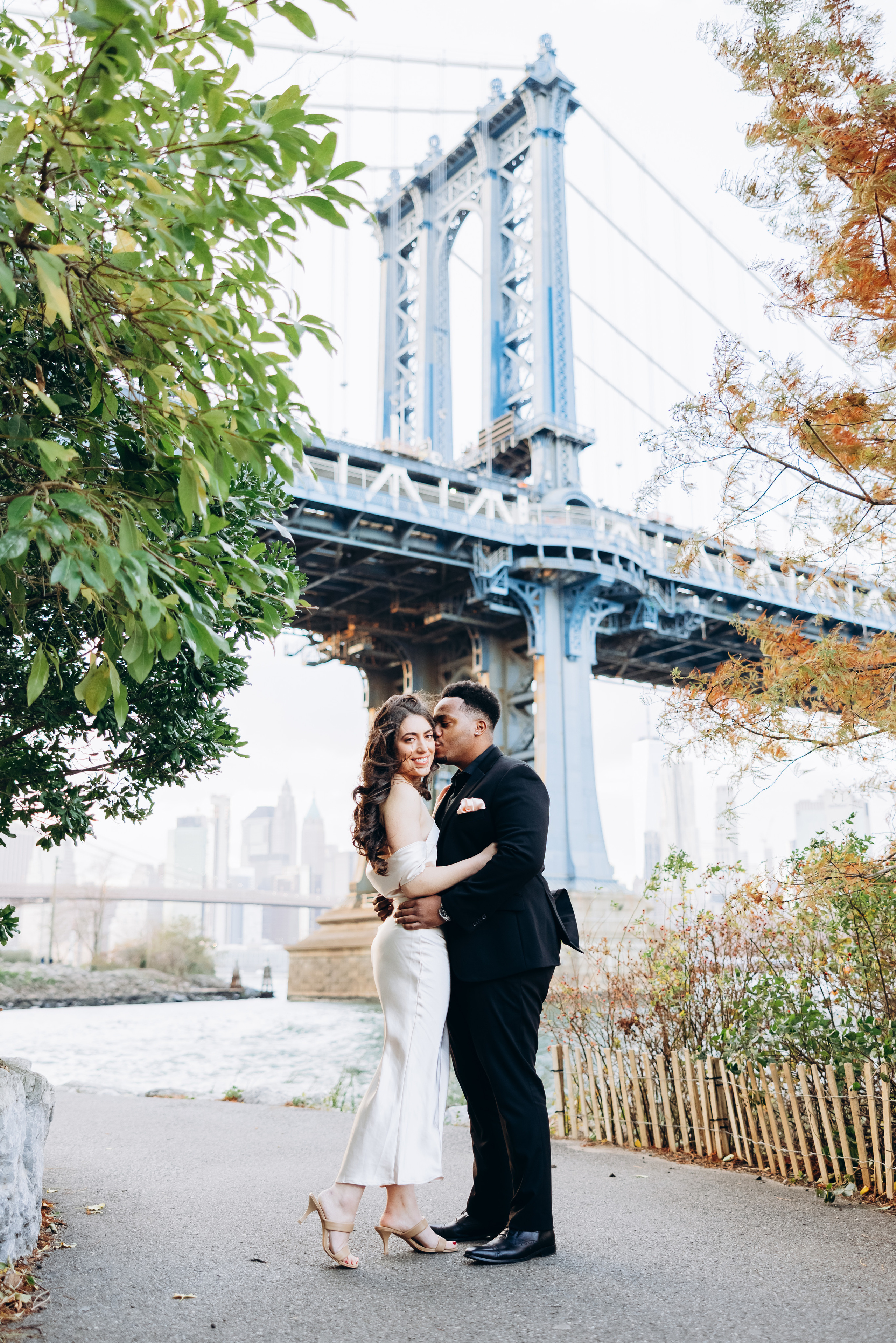 LAURA & JOHN. Pittsburgh wedding and family photographer