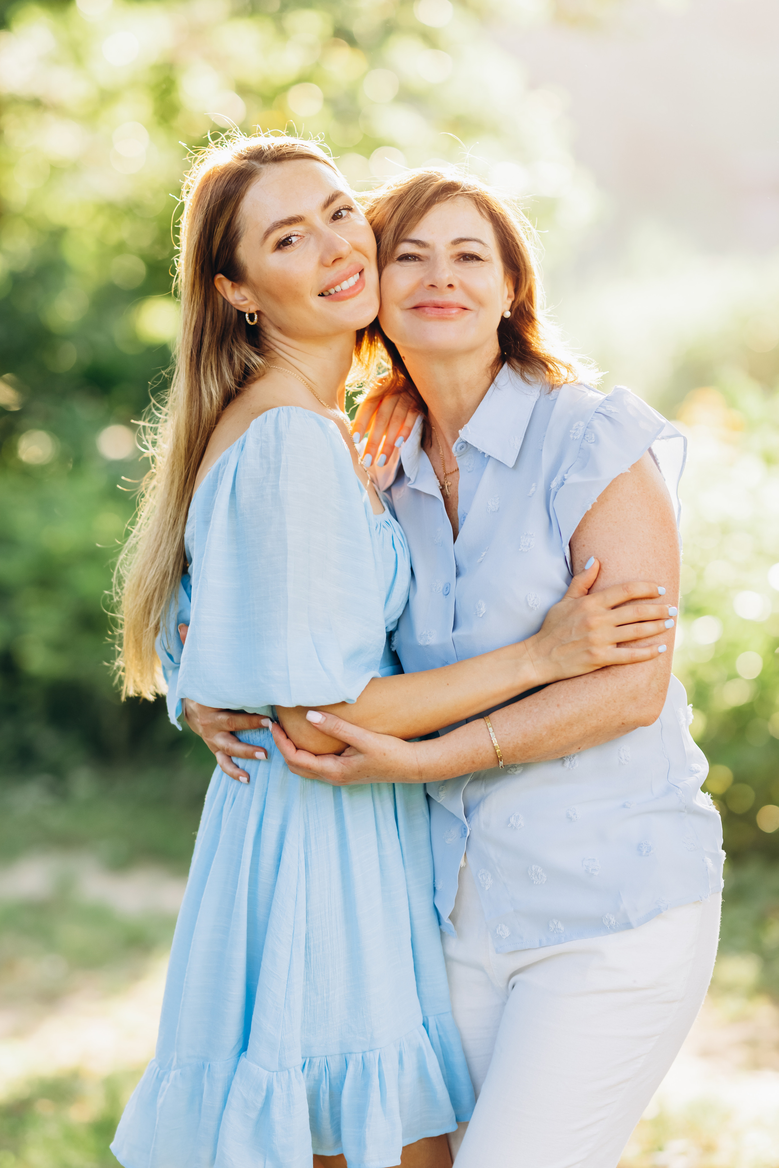 JULIA & MOM. Pittsburgh wedding and family photographer