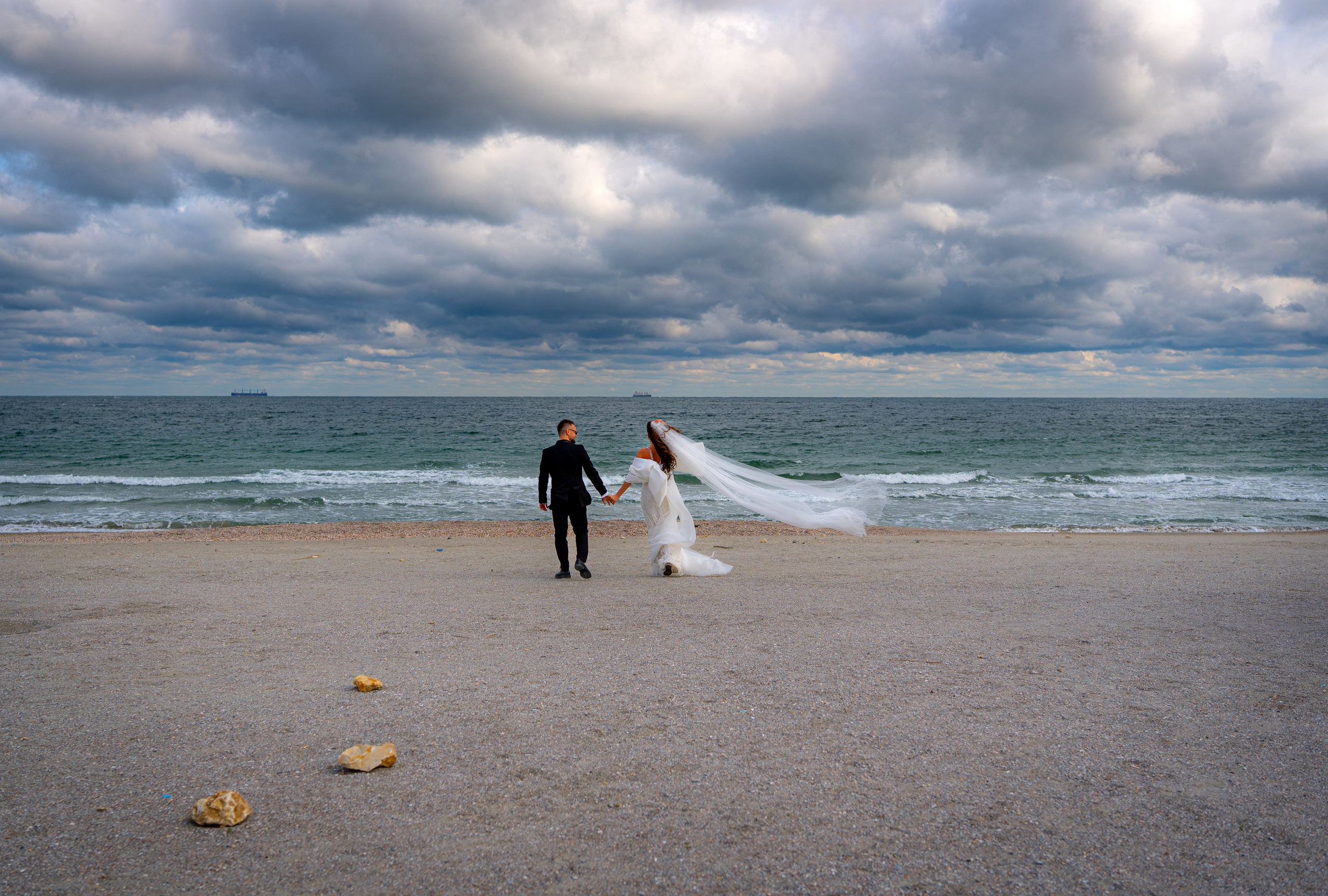 GEORGIANA&ALEX - TRASH THE DRESS. Fotograf Nuntă | Lucian Murgeanu - Fotograf Profesionist Evenimente