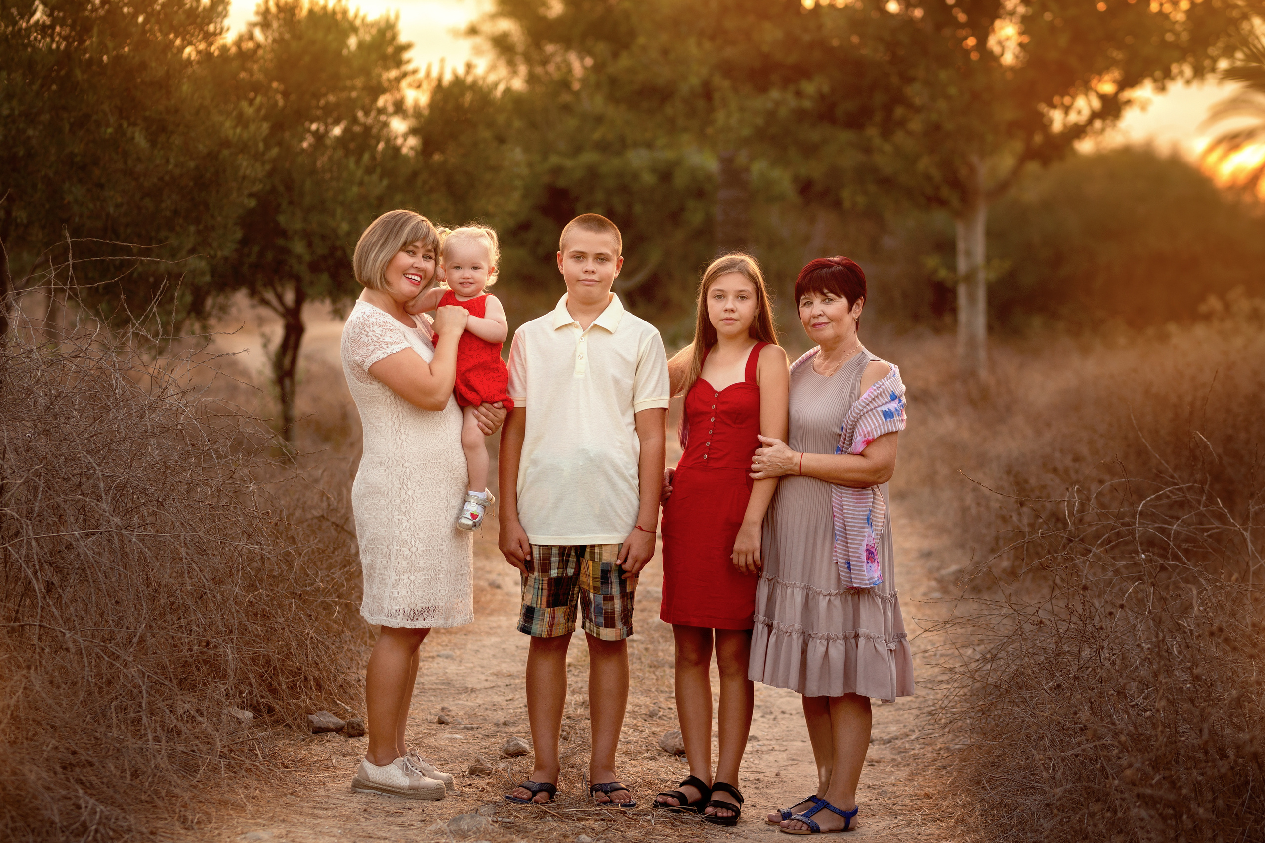 צילומי משפחה למילה. נטליה רוזמן צלמת הריון ניובורן ילדים ובוק בת מצווה