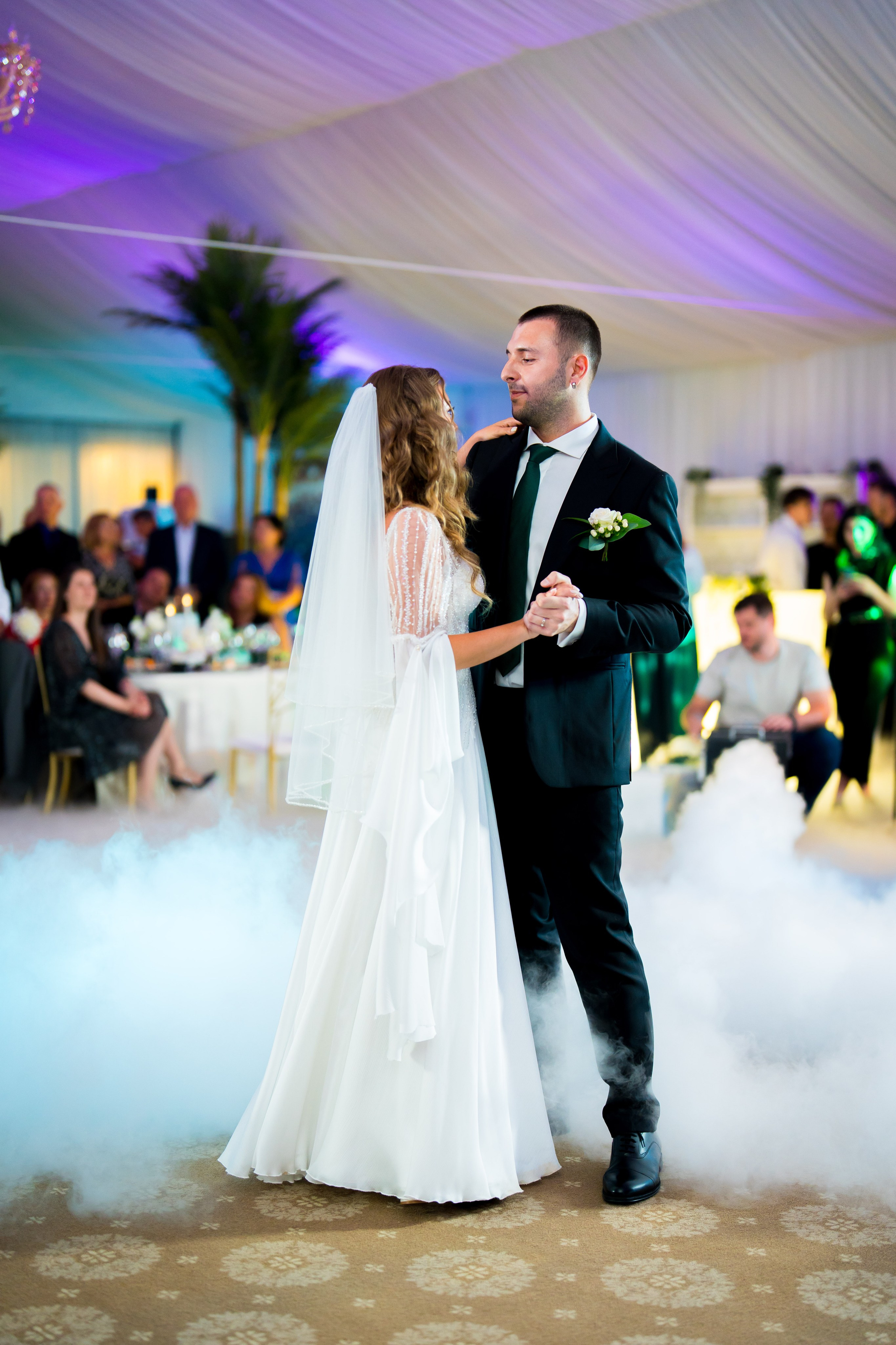 PARTY. Gabriel Florea — Fotograf nuntă București