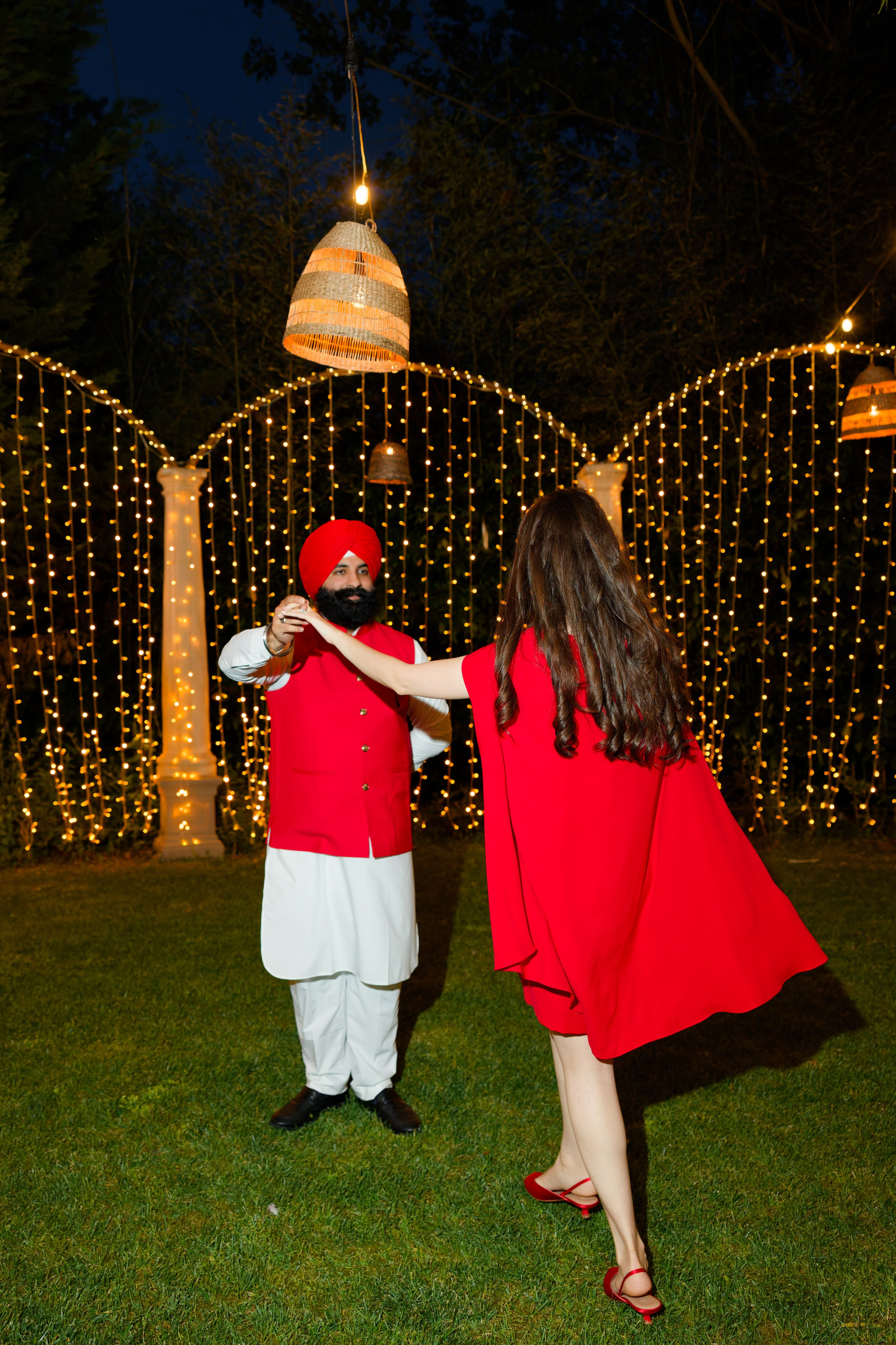 Pizza Party at Tenuta Massini, Florence, Italy. Destination Wedding Photographer — Nikita Burtsev