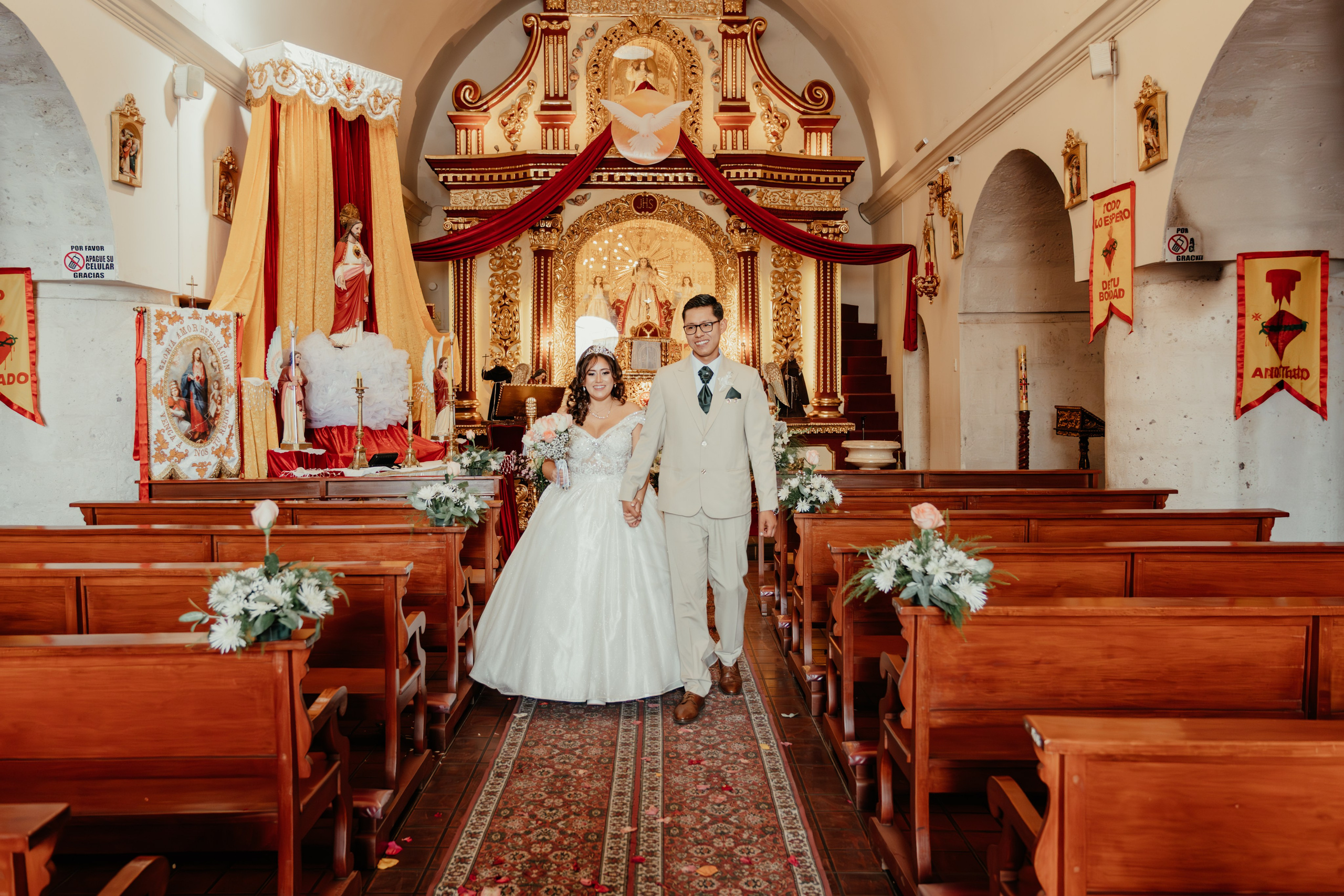 ANGIE + MANUEL BODA RELIGIOSA. Studio KVTA | Fotografía y Video de Bodas en Arequipa