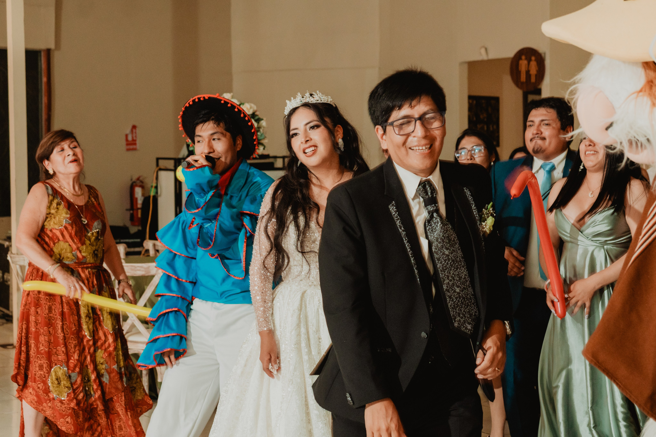FERNANDO + MARIBEL | BODA RELIGIOSA. Studio KVTA | Fotografía y Video de Bodas en Arequipa
