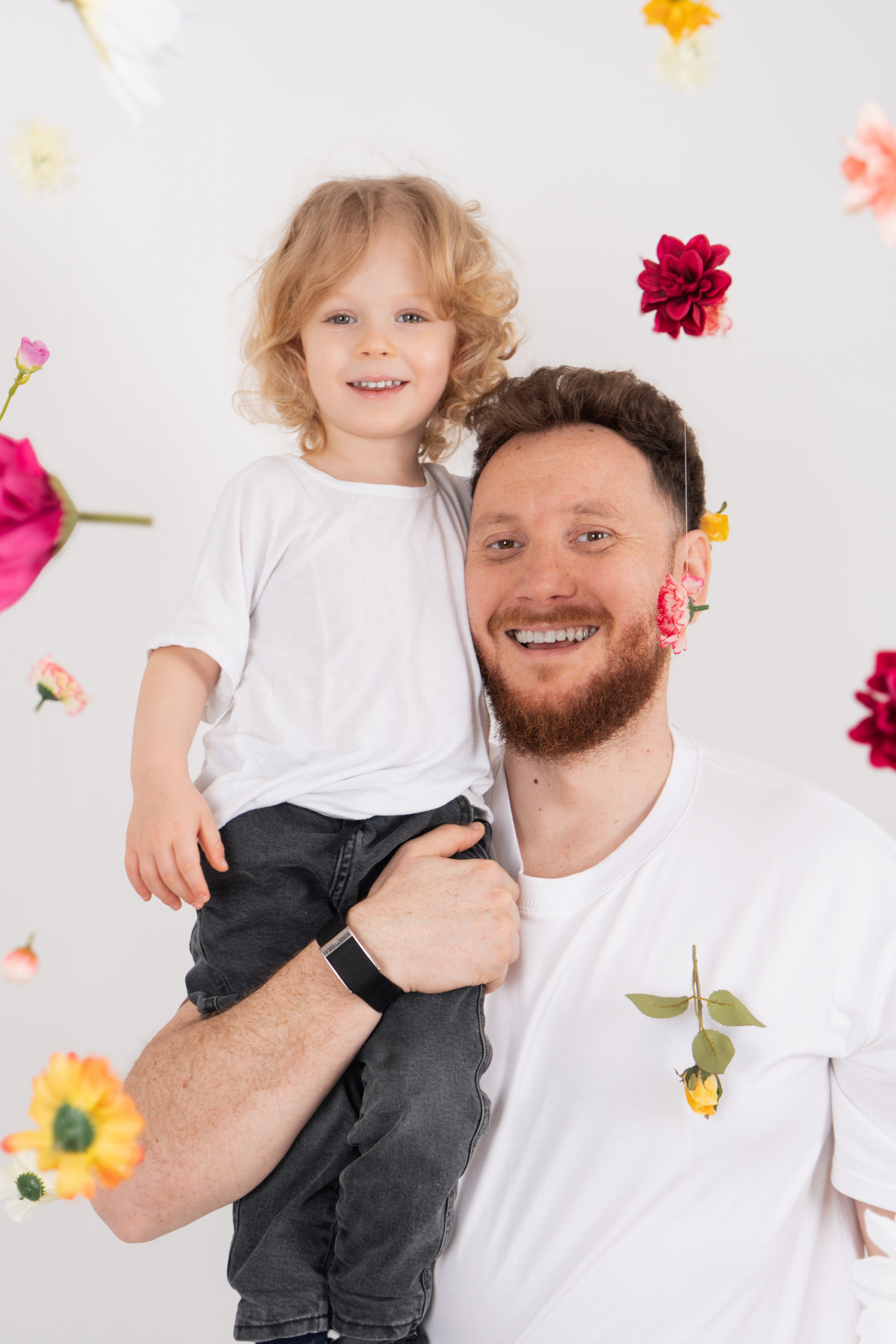 Prima vizită în studioul Ilu. Fotografie de familie