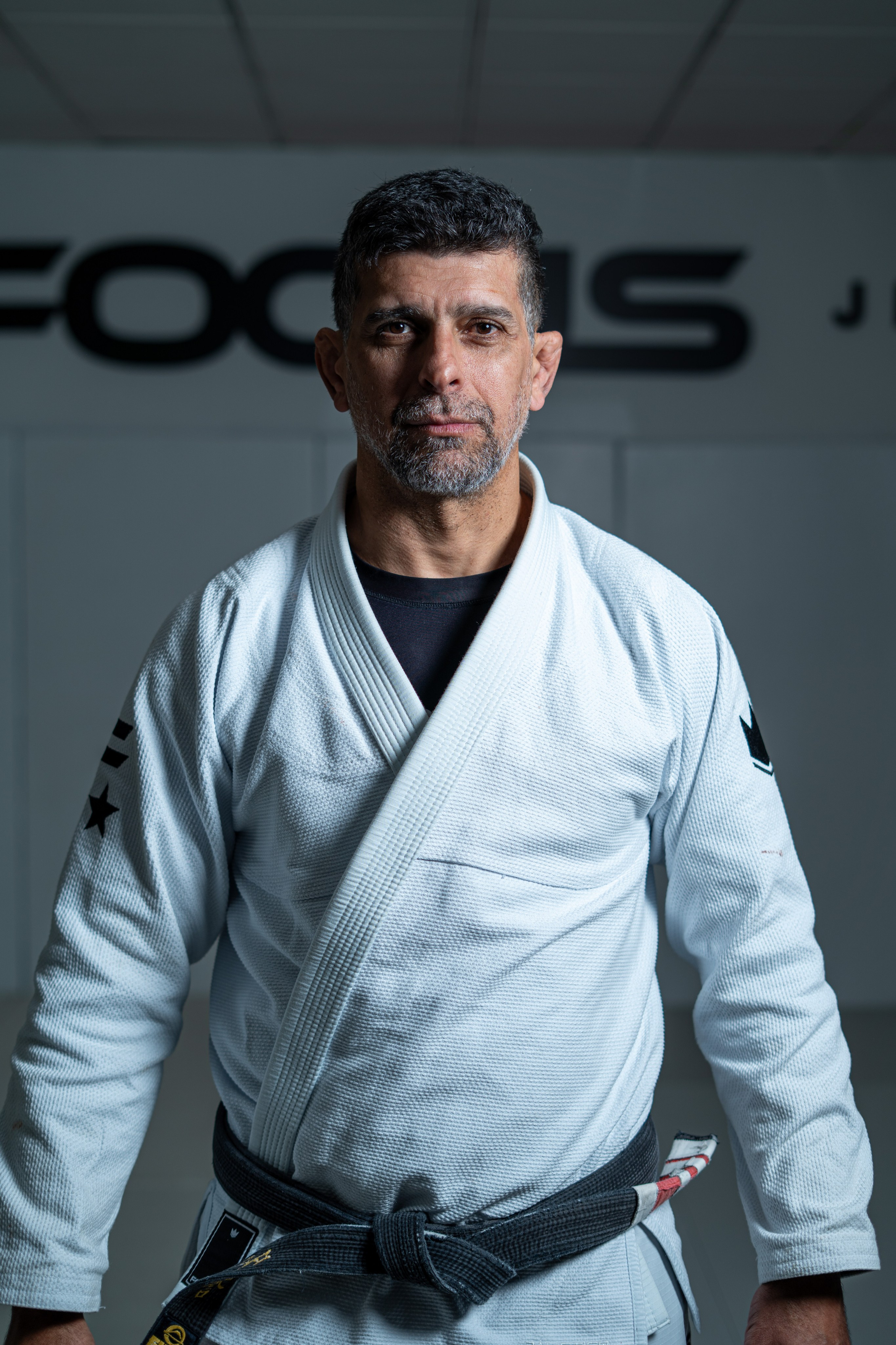 Alexandre Azevedo. Frames by Giovani Braga