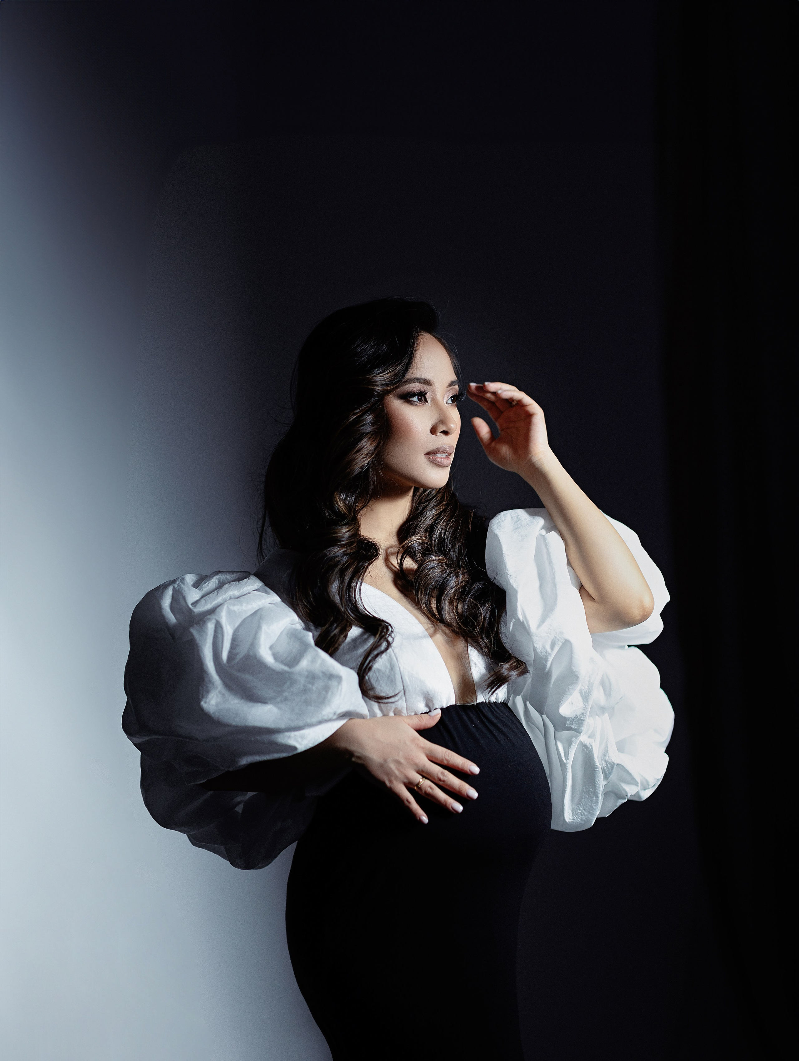 Studio Maternity. Professional photographer in NYC Kristina Bagdasaryan