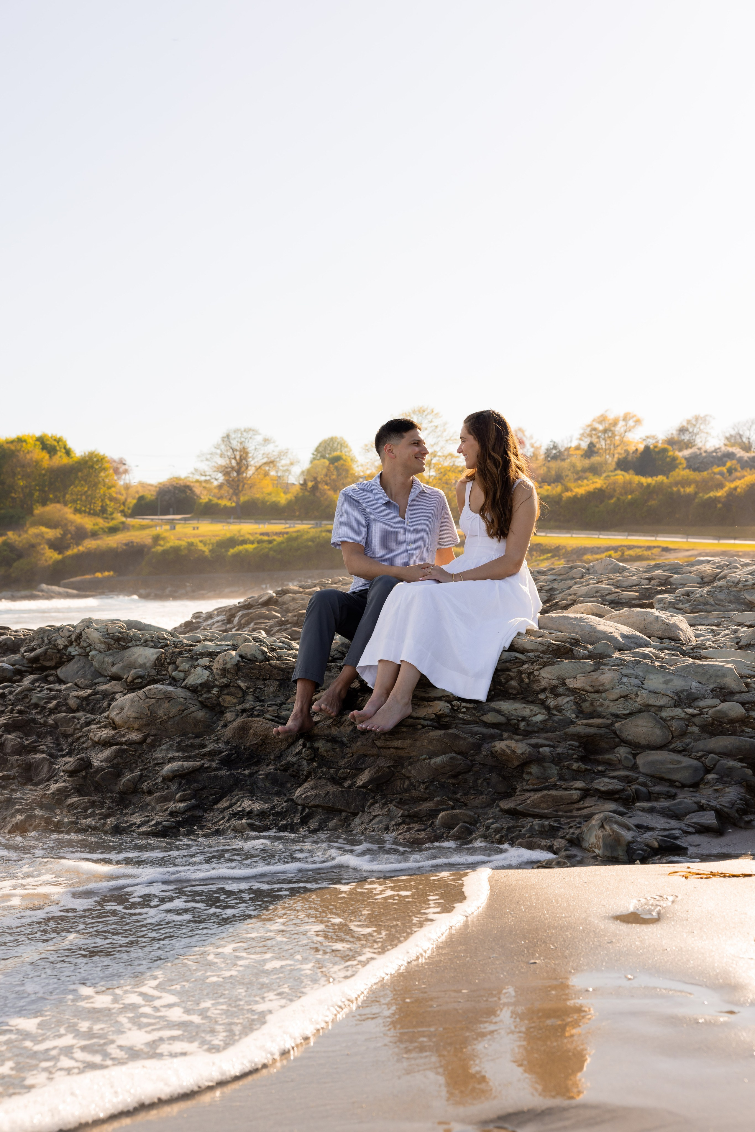 Bella & Nick — Sunset Engagement. Rhode Island Wedding Photographer Tati Simpson