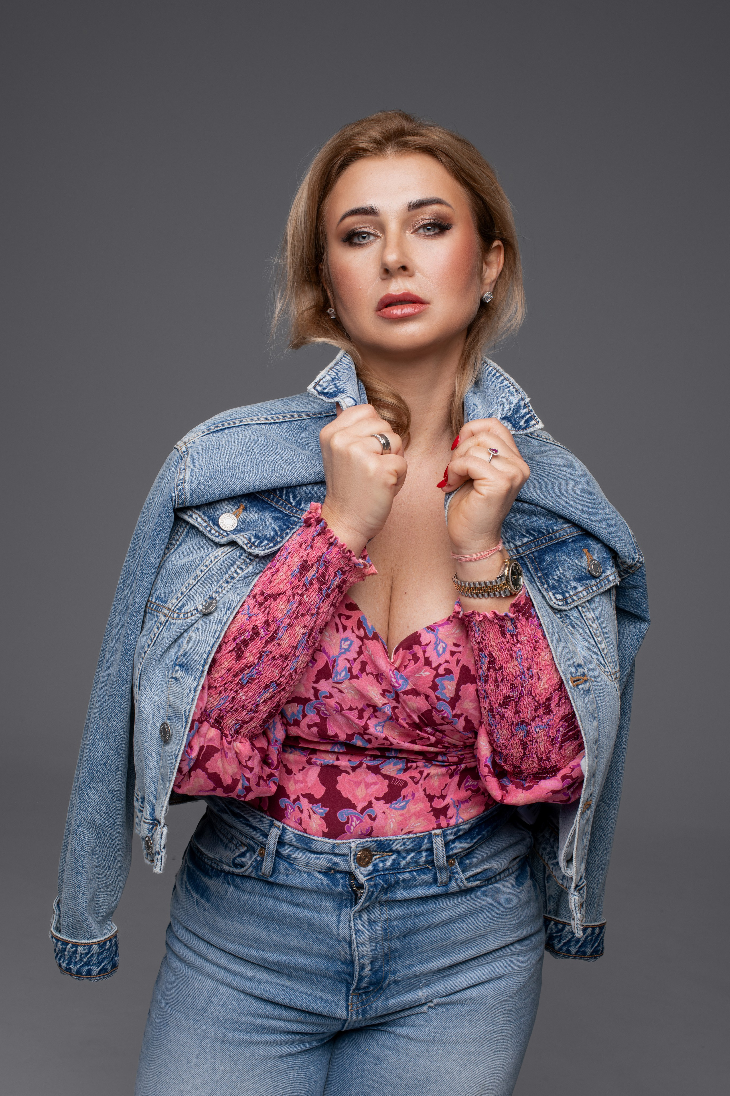 Karolina Hix. Meisha Photo