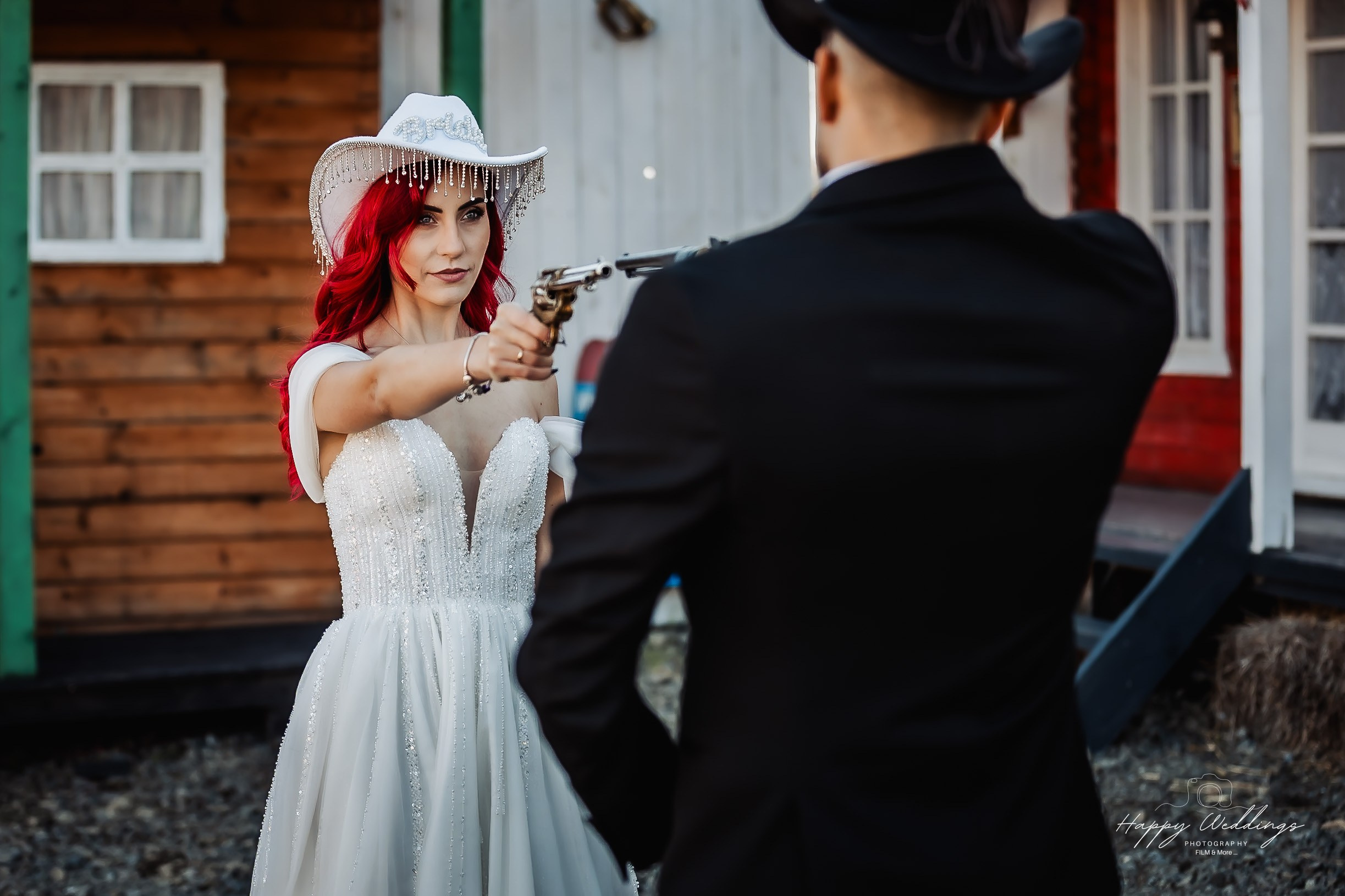 Like Bonnie & Clyde. Fotograf nuntă Bistrița | Fotograf botez & evenimente — Happy Weddings