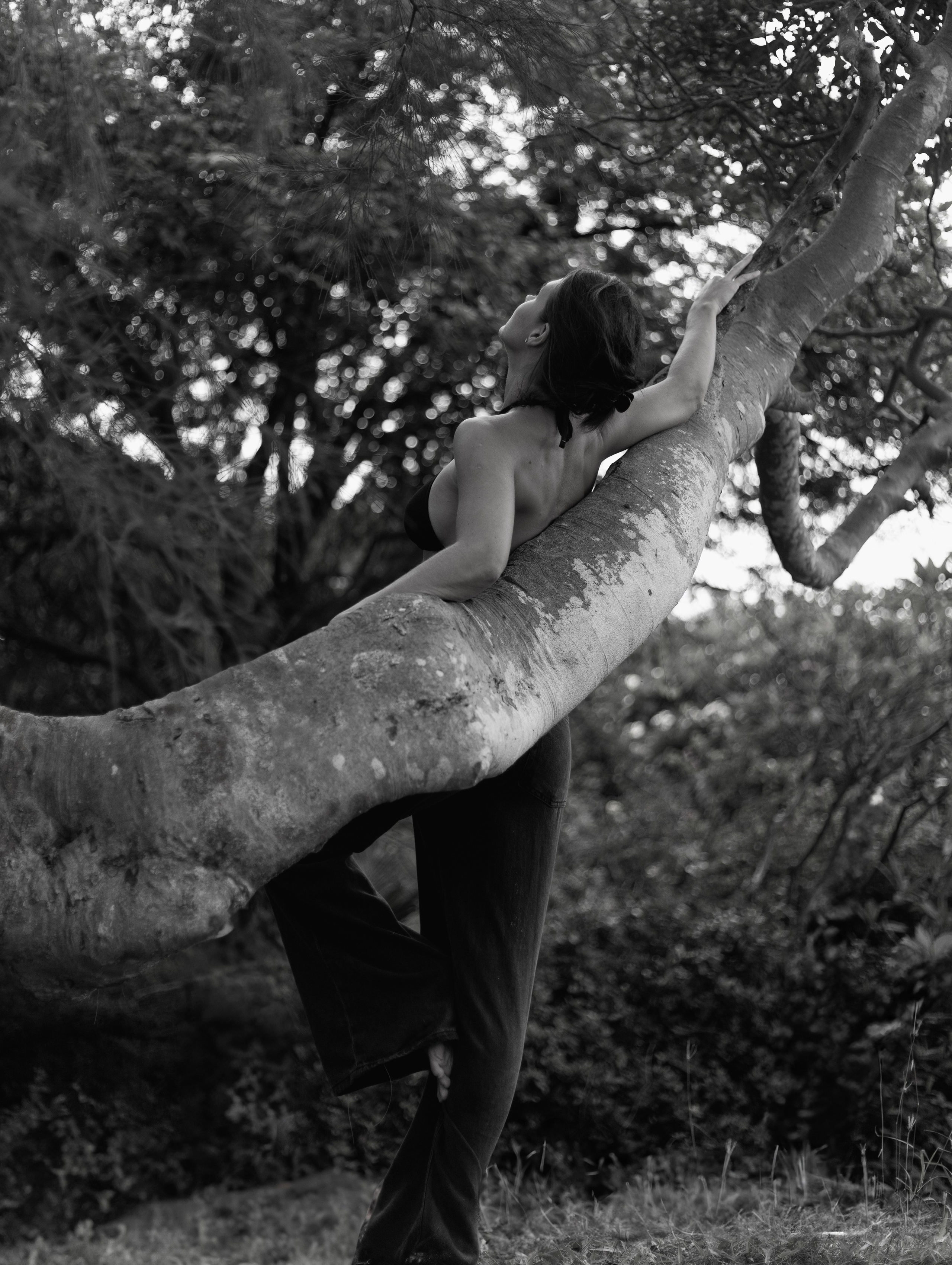 INDIVIDUAL WOMEN'S PHOTO SHOOT. HOME