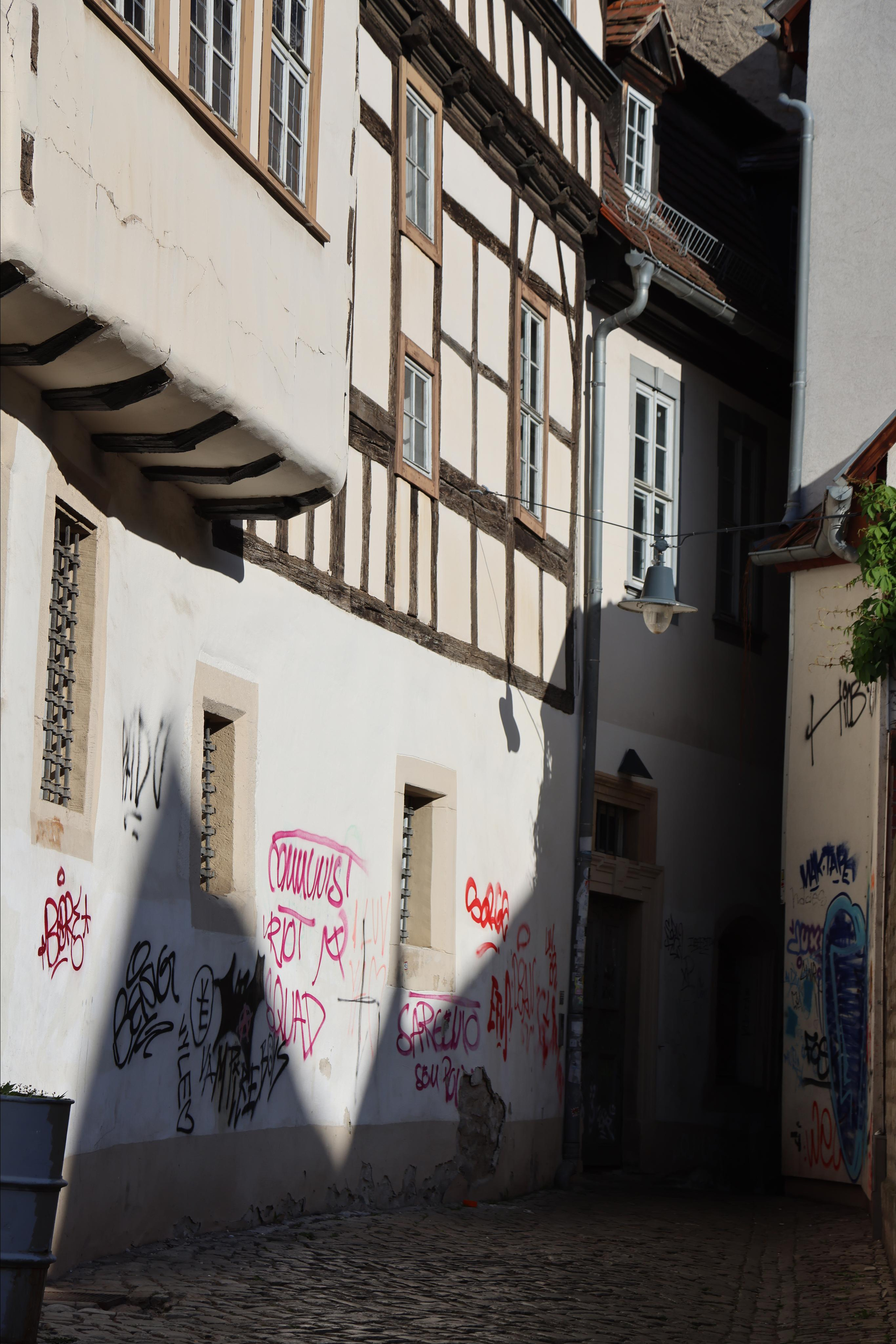 ERFURT. Natalia Bogdanovska. Films et photographie corporate en France