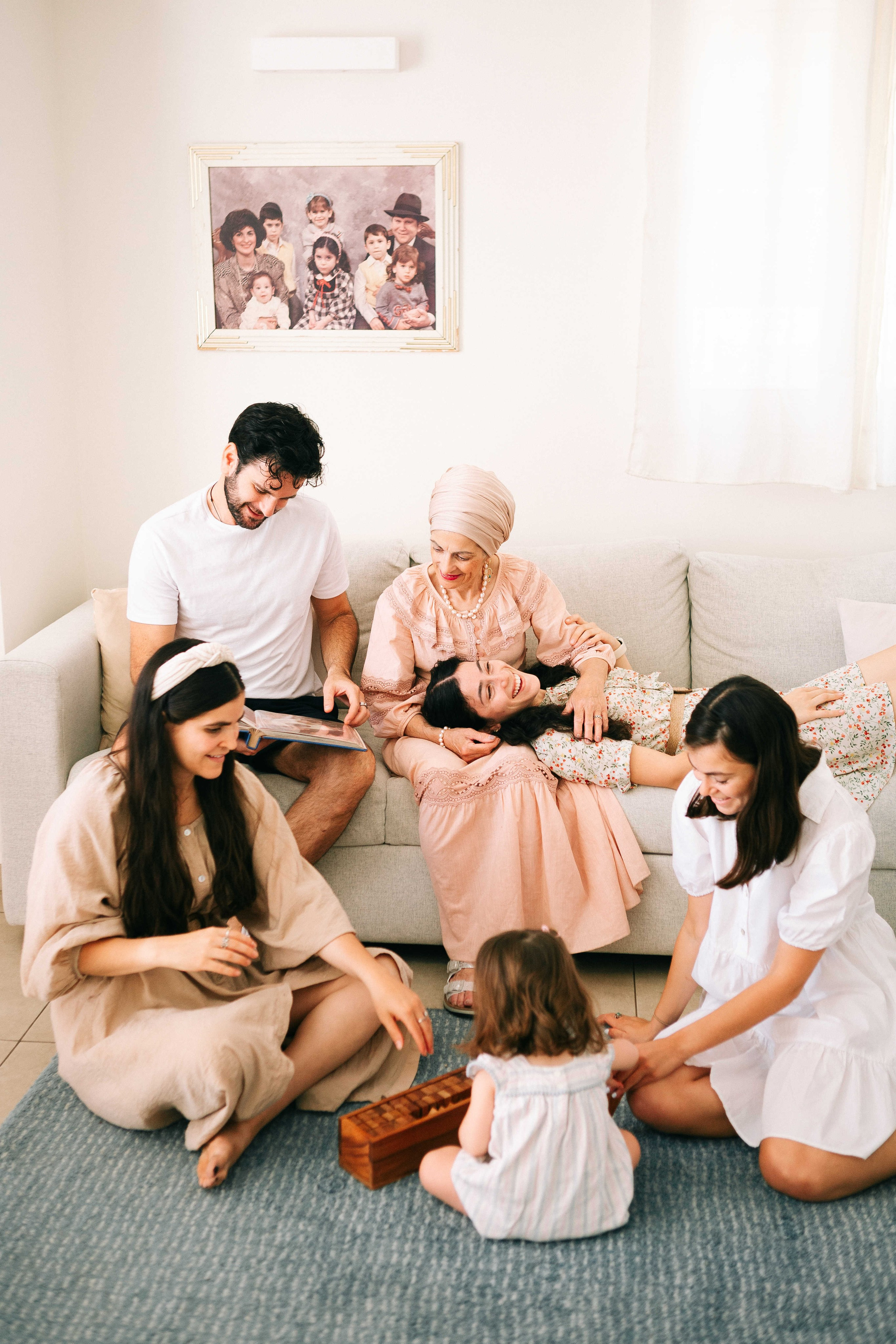 MAALE ADUMIM, HOME PHOTO SESSION + DESERT. Https://shi-photo.com/