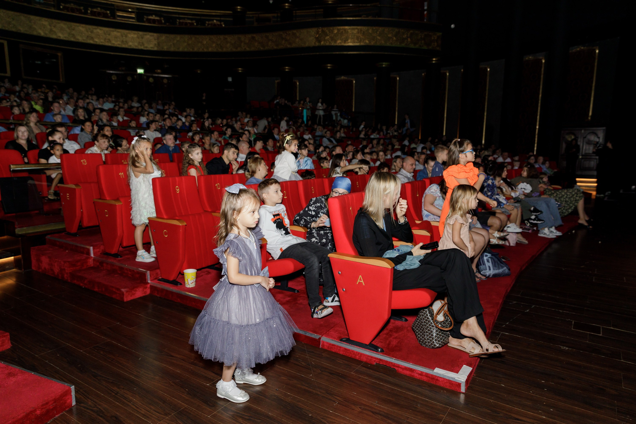 Новогодняя сказка для журнала Русские Эмираты, Дубай 2024. Фотограф Анна Кучерявая | Свадьбы и мероприятия в Дубае