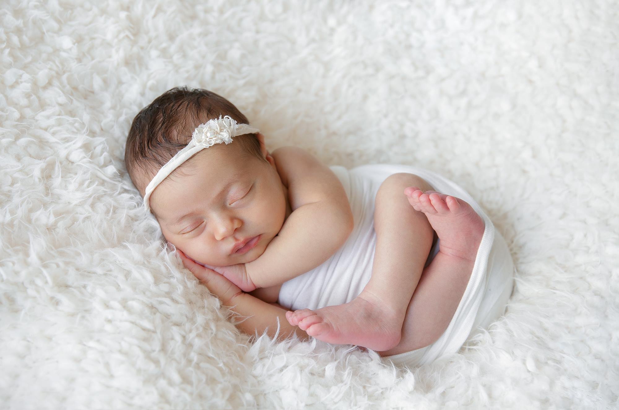 ניובורן הקלאסי. צלמת הריון וניובורן