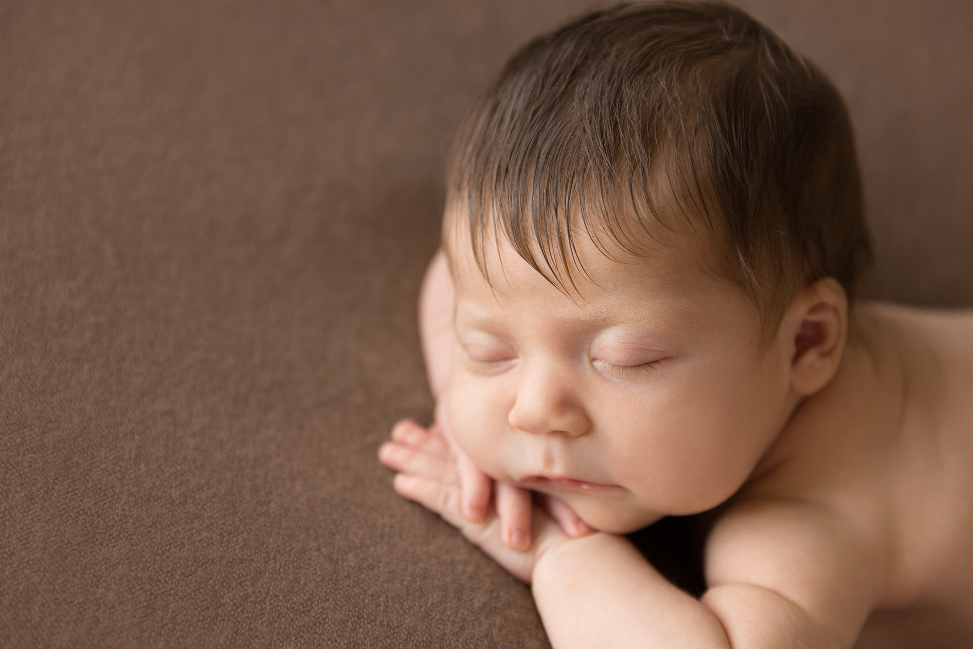 ניובורן הקלאסי. צלמת הריון וניובורן