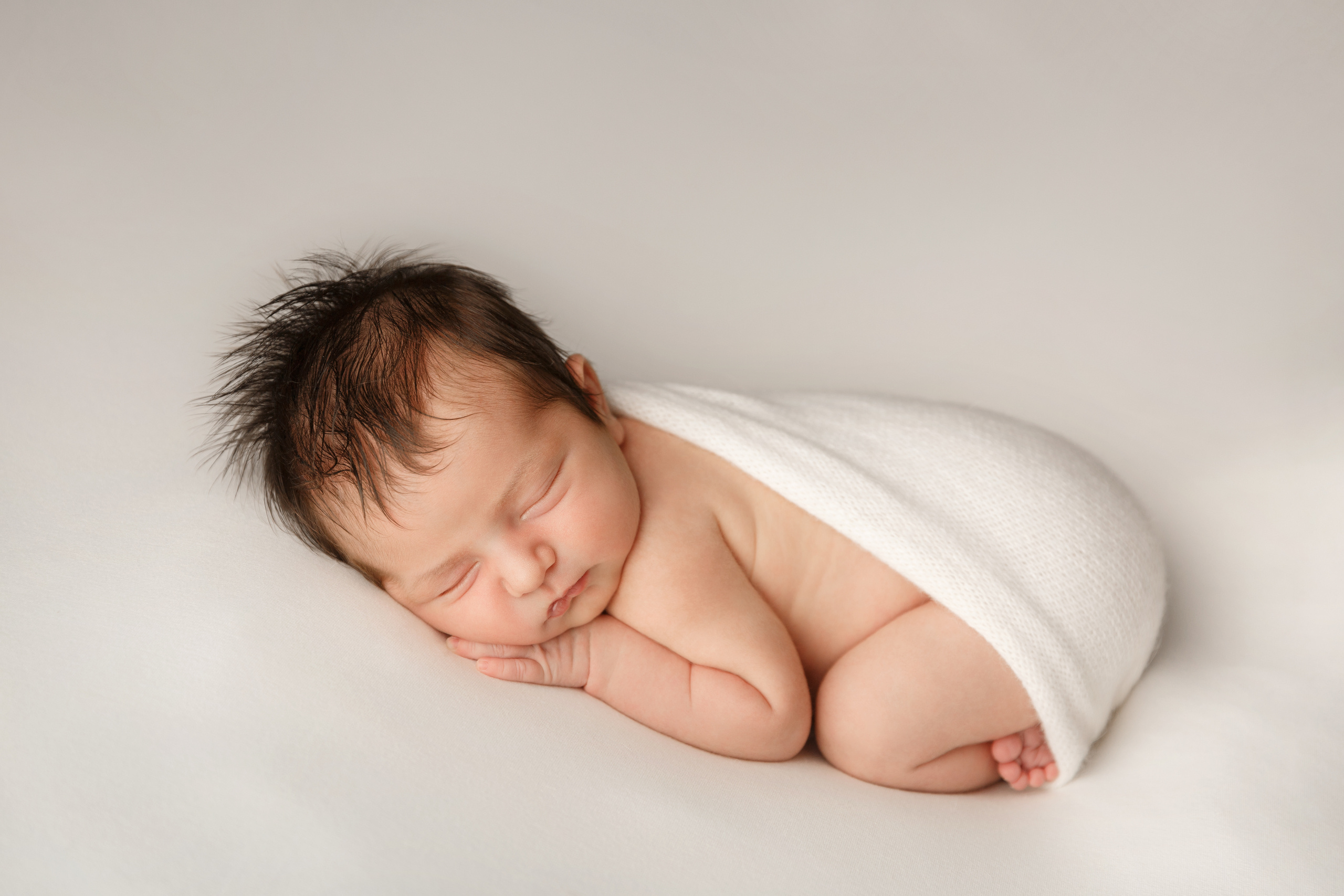 ניובורן הקלאסי. צלמת הריון וניובורן