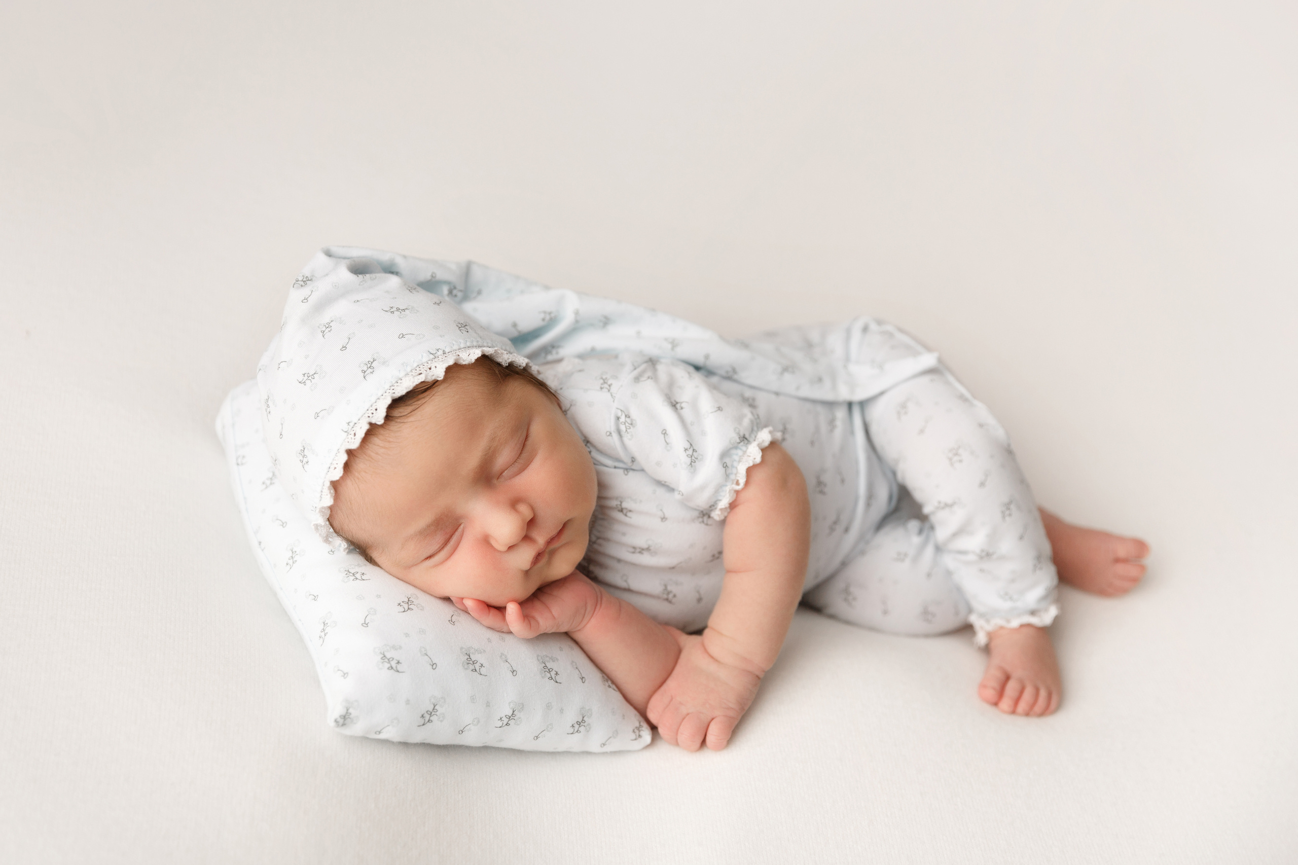 ניובורן הקלאסי. צלמת הריון וניובורן