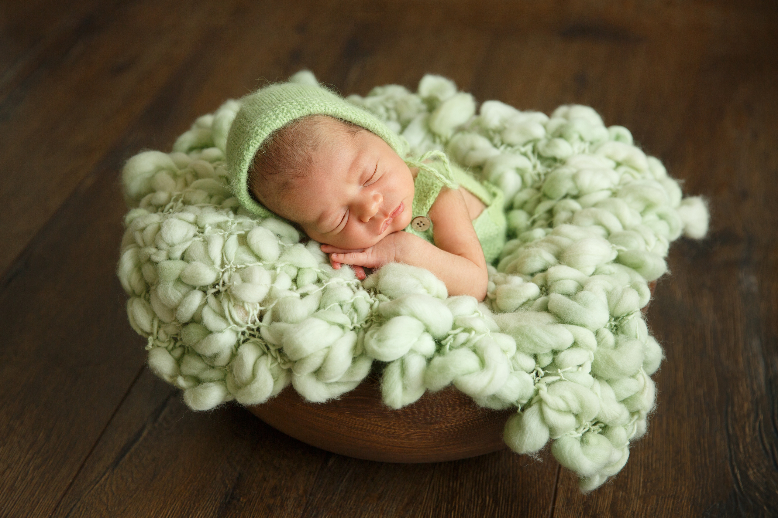 ניובורן הקלאסי. צלמת הריון וניובורן