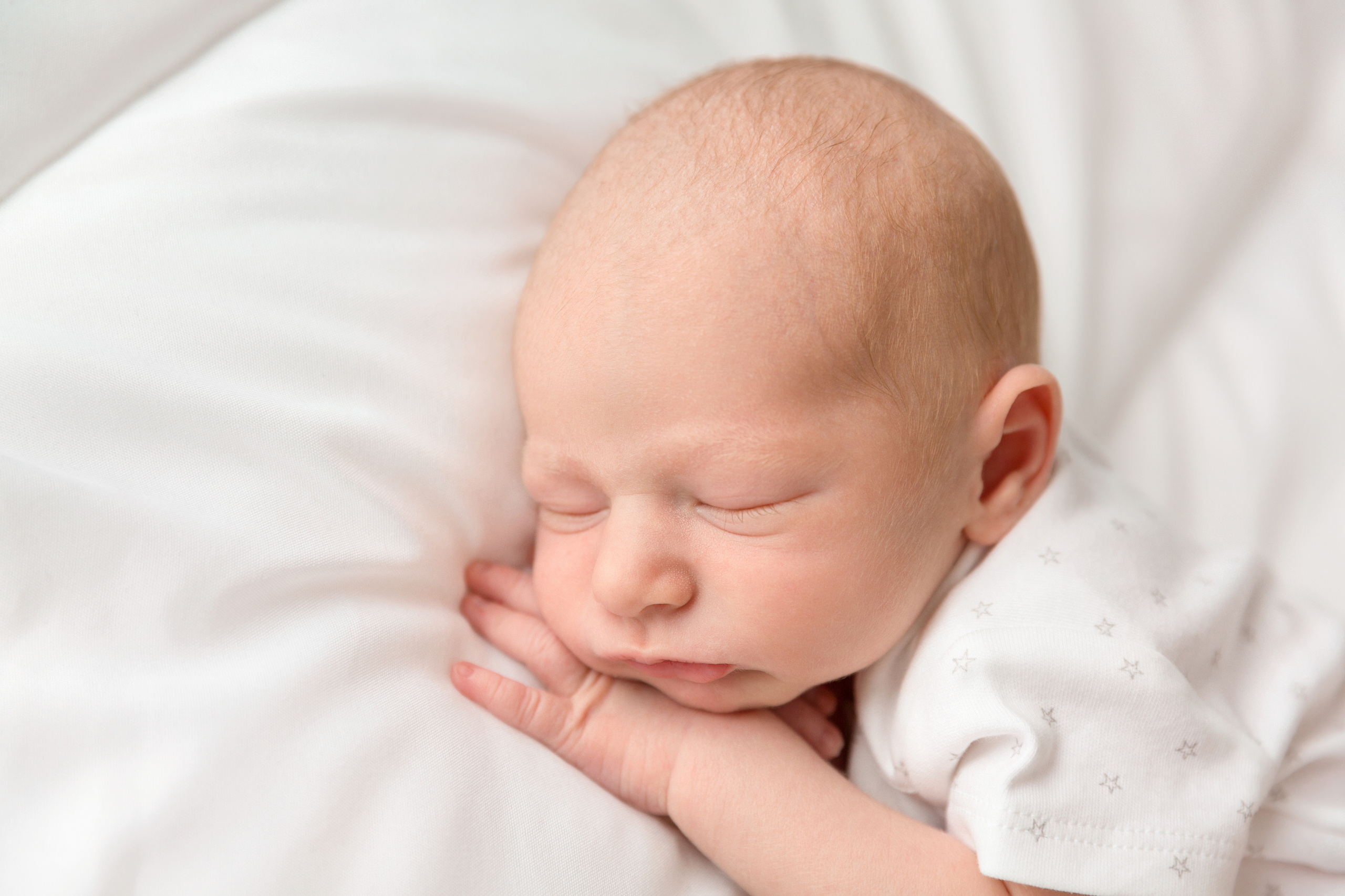 Simple ניובורן. צלמת הריון וניובורן