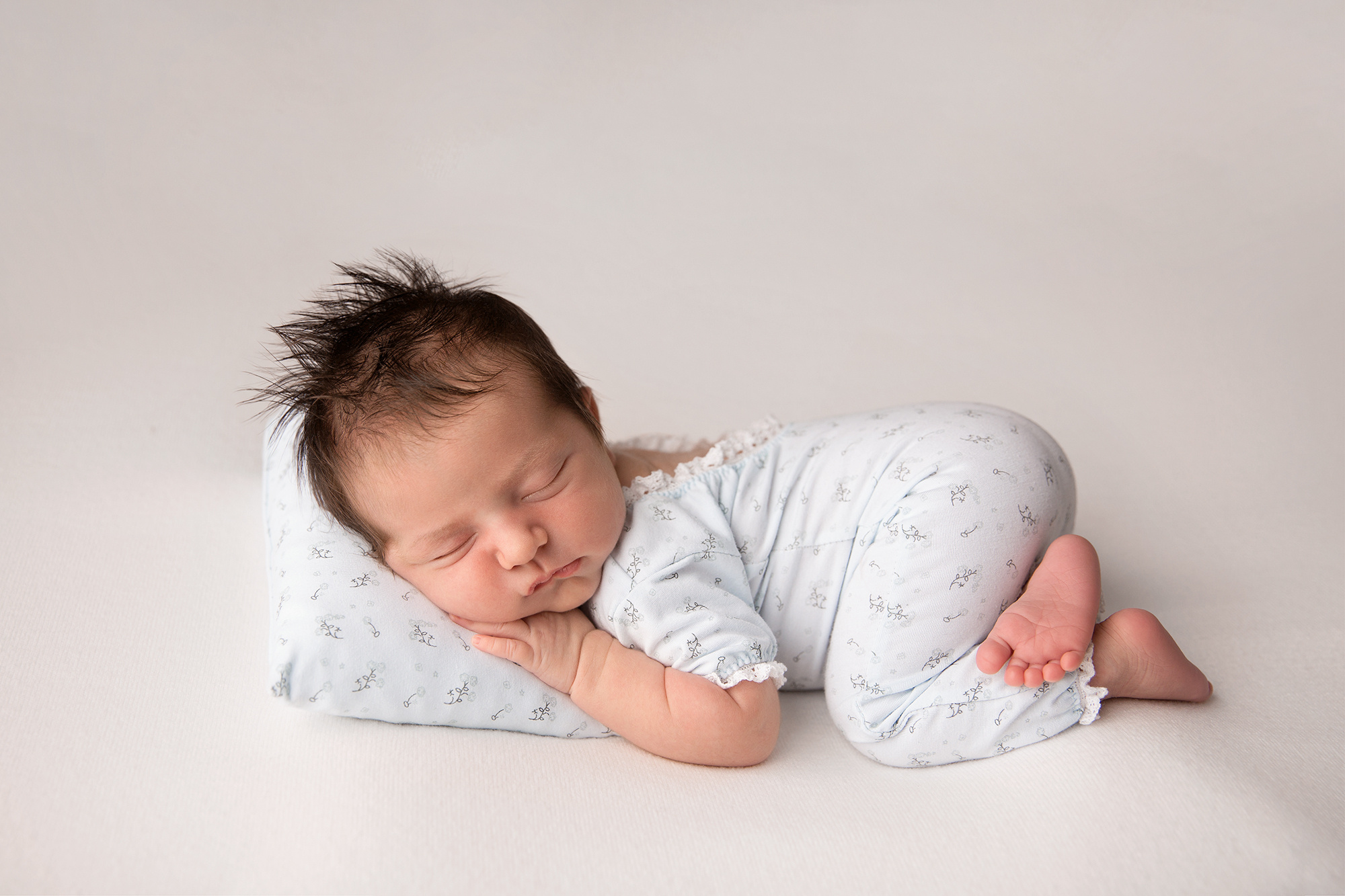 ניובורן הקלאסי. צלמת הריון וניובורן