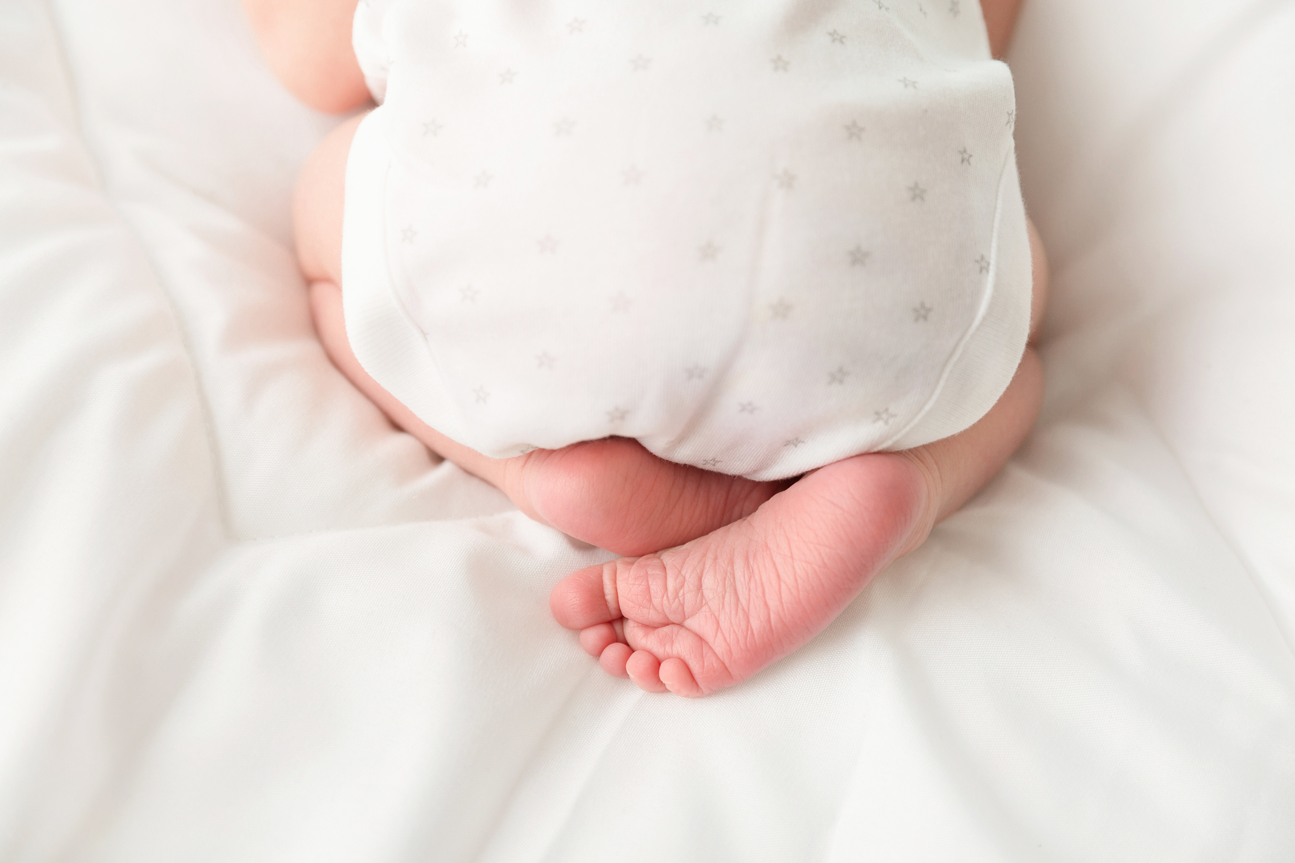 Simple ניובורן. צלמת הריון וניובורן