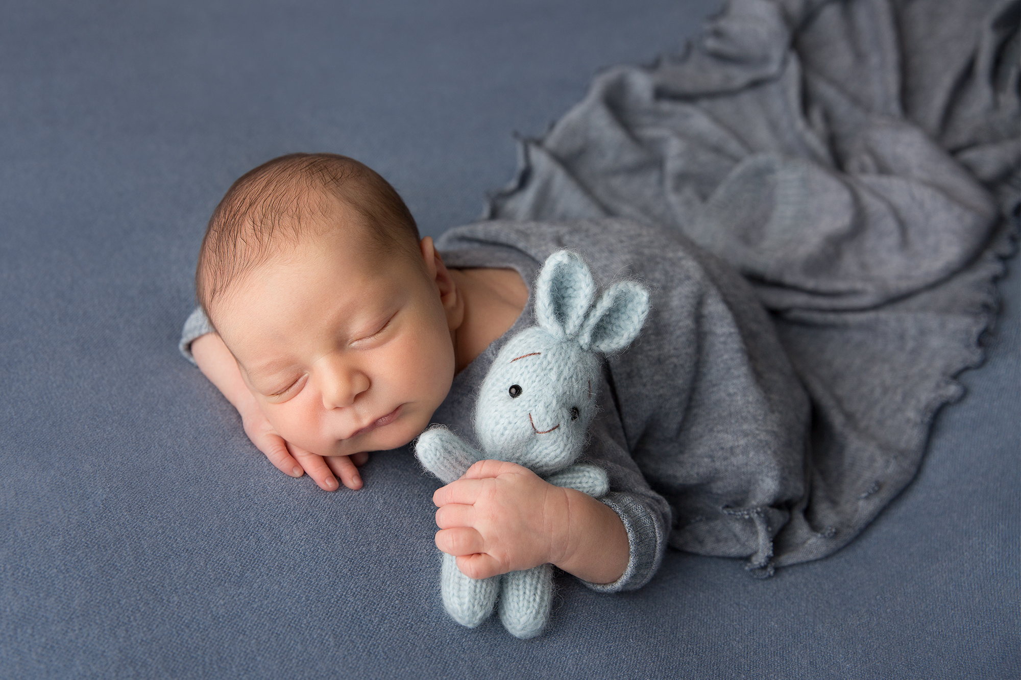 ניובורן הקלאסי. צלמת הריון וניובורן