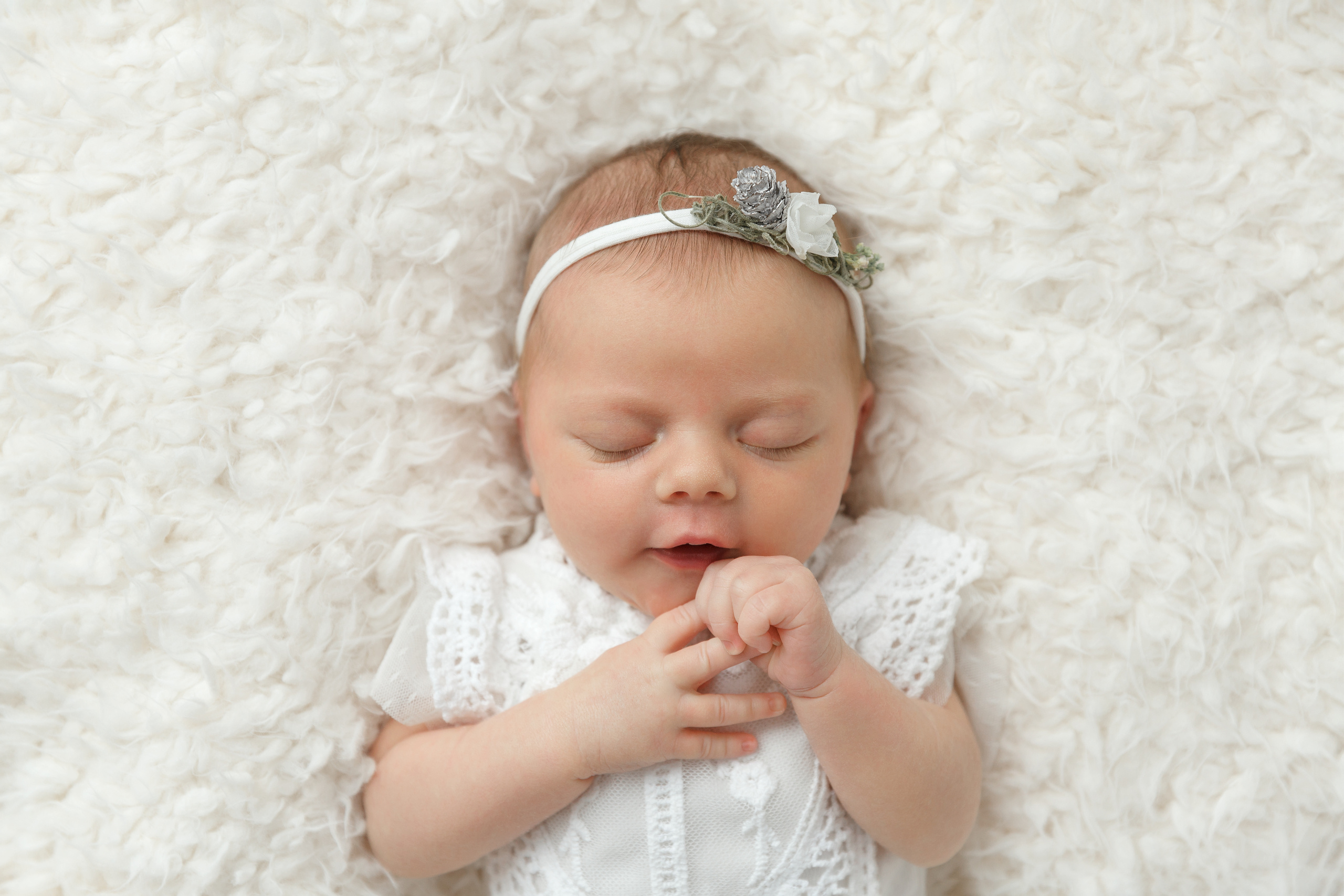 ניובורן הקלאסי. צלמת הריון וניובורן